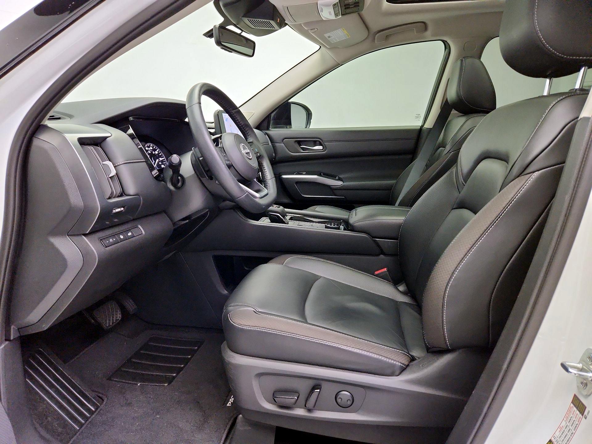 Thumbnail: 2024 Nissan Pathfinder - 11