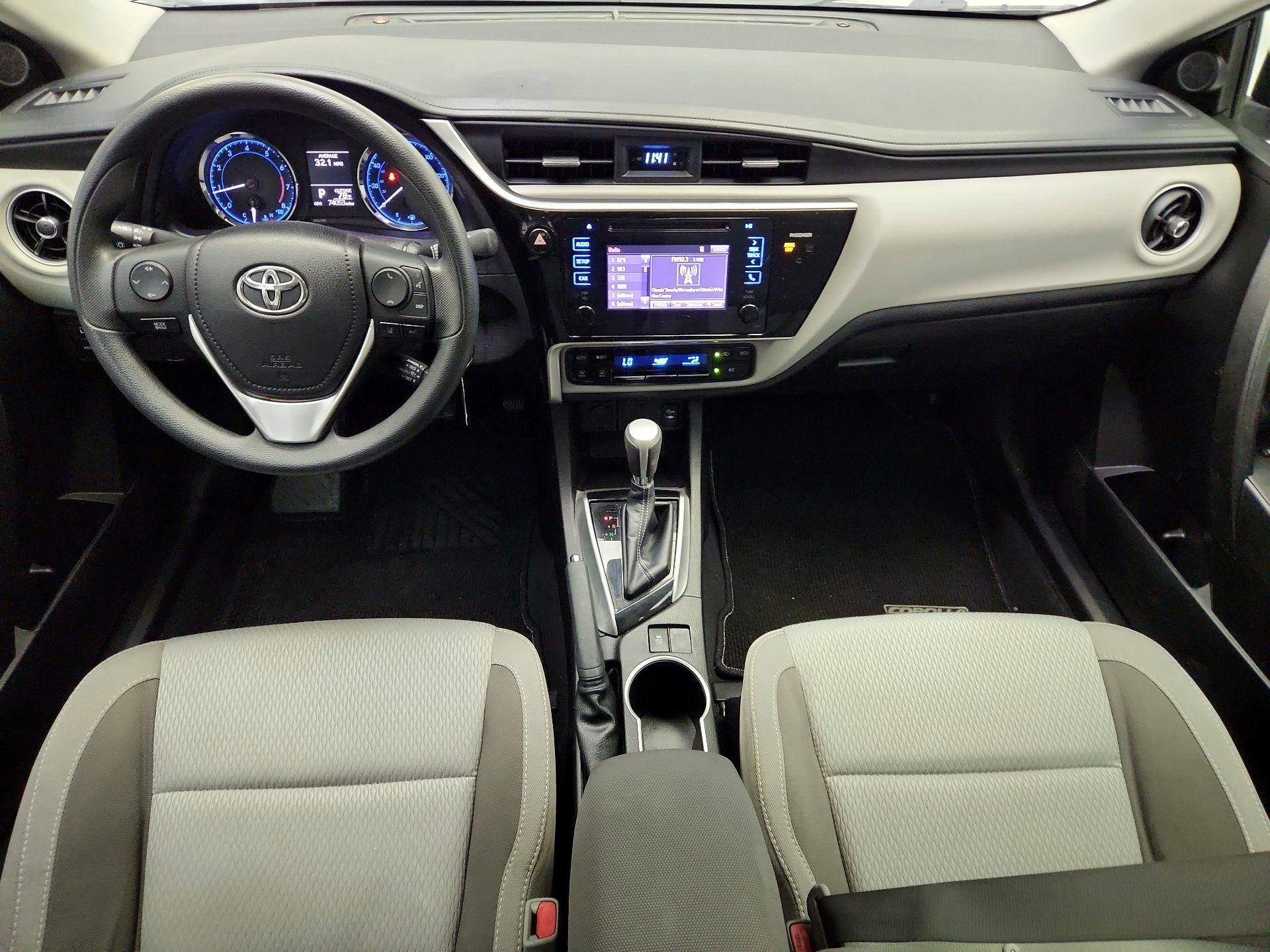 Thumbnail: 2017 Toyota Corolla - 9