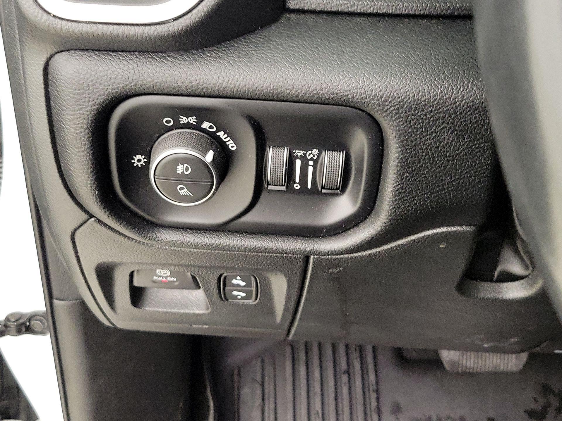 Thumbnail: 2022 RAM 1500 - 13