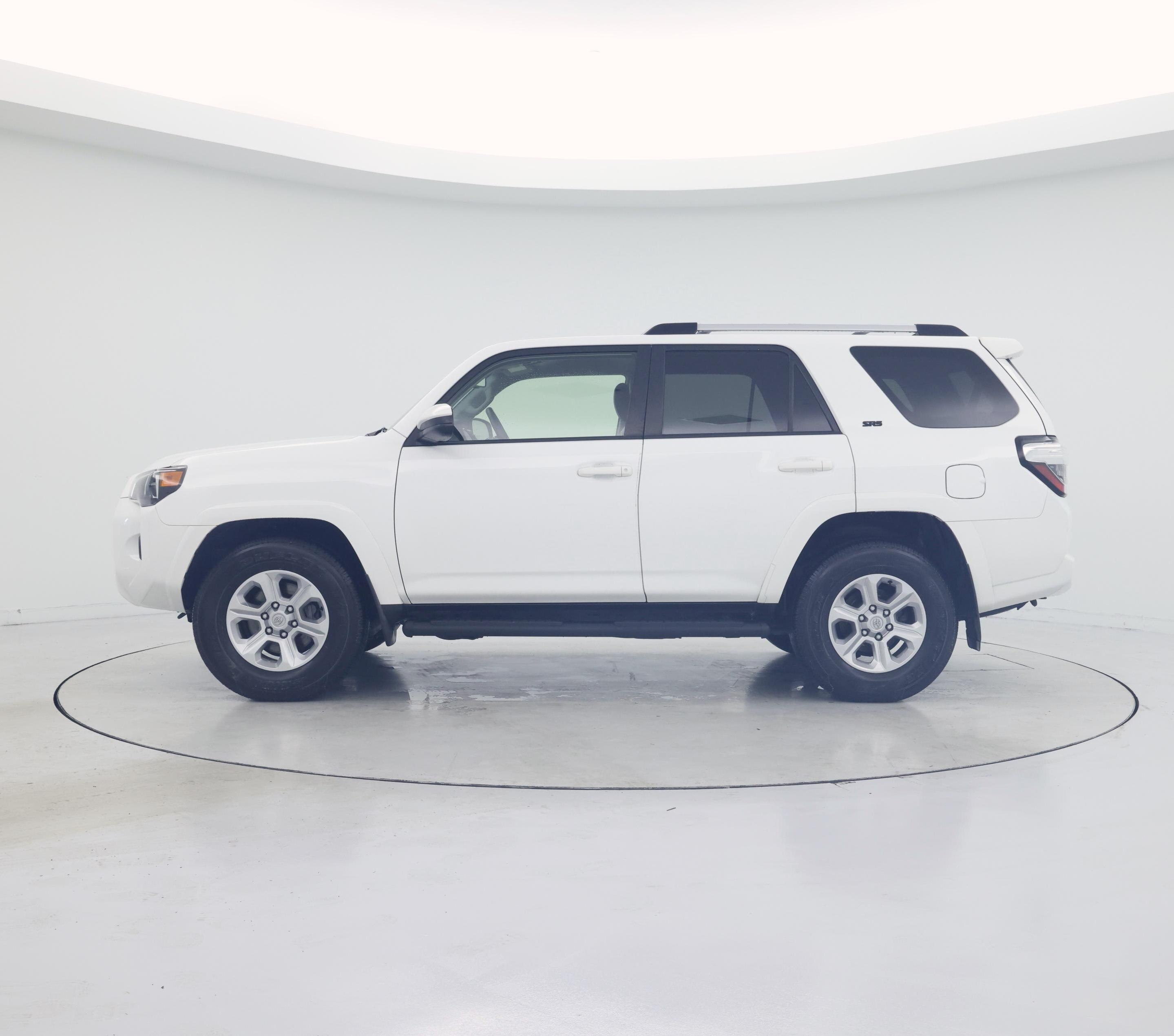 Thumbnail: 2022 Toyota 4Runner - 3