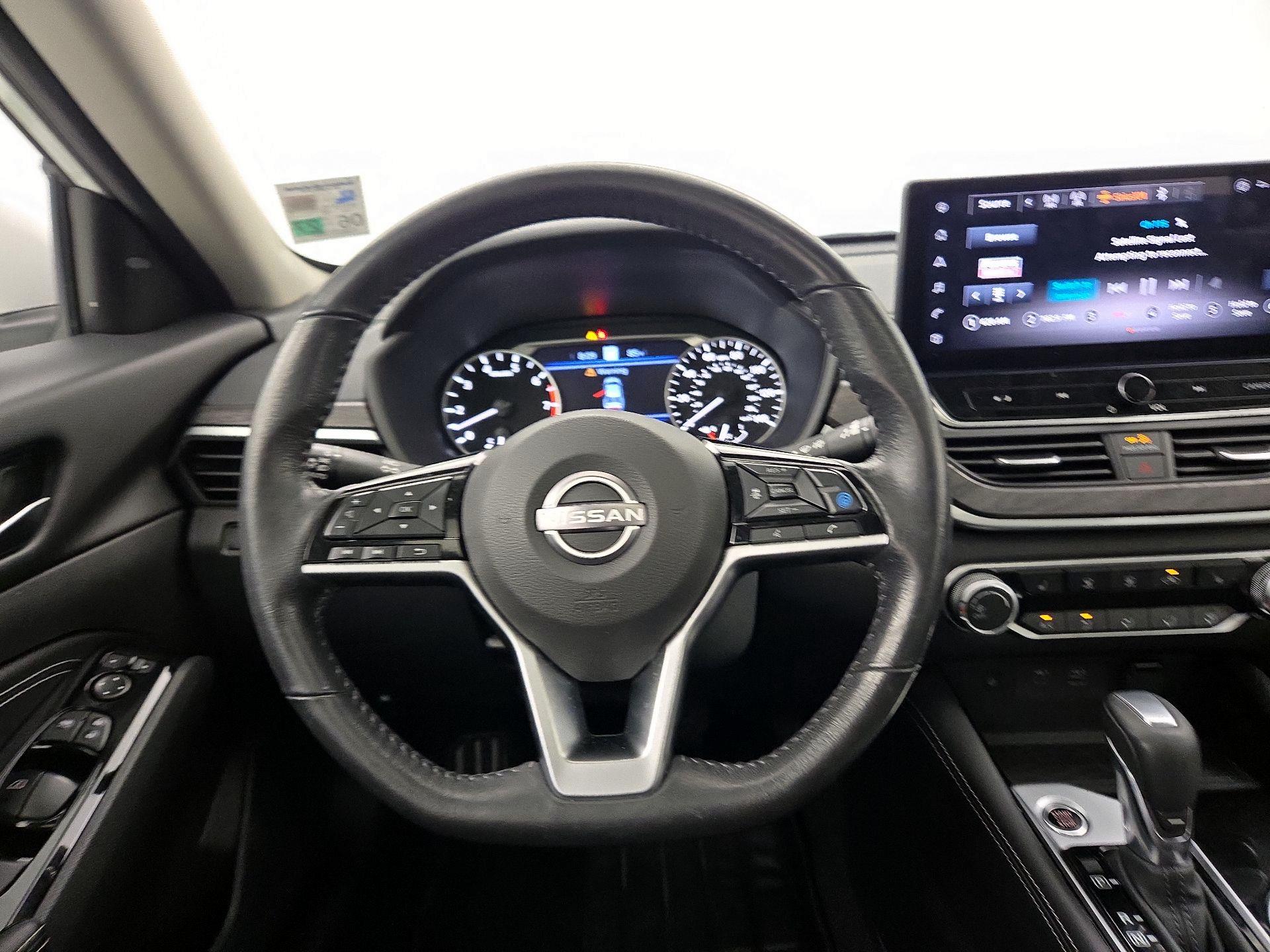 Thumbnail: 2023 Nissan Altima - 10