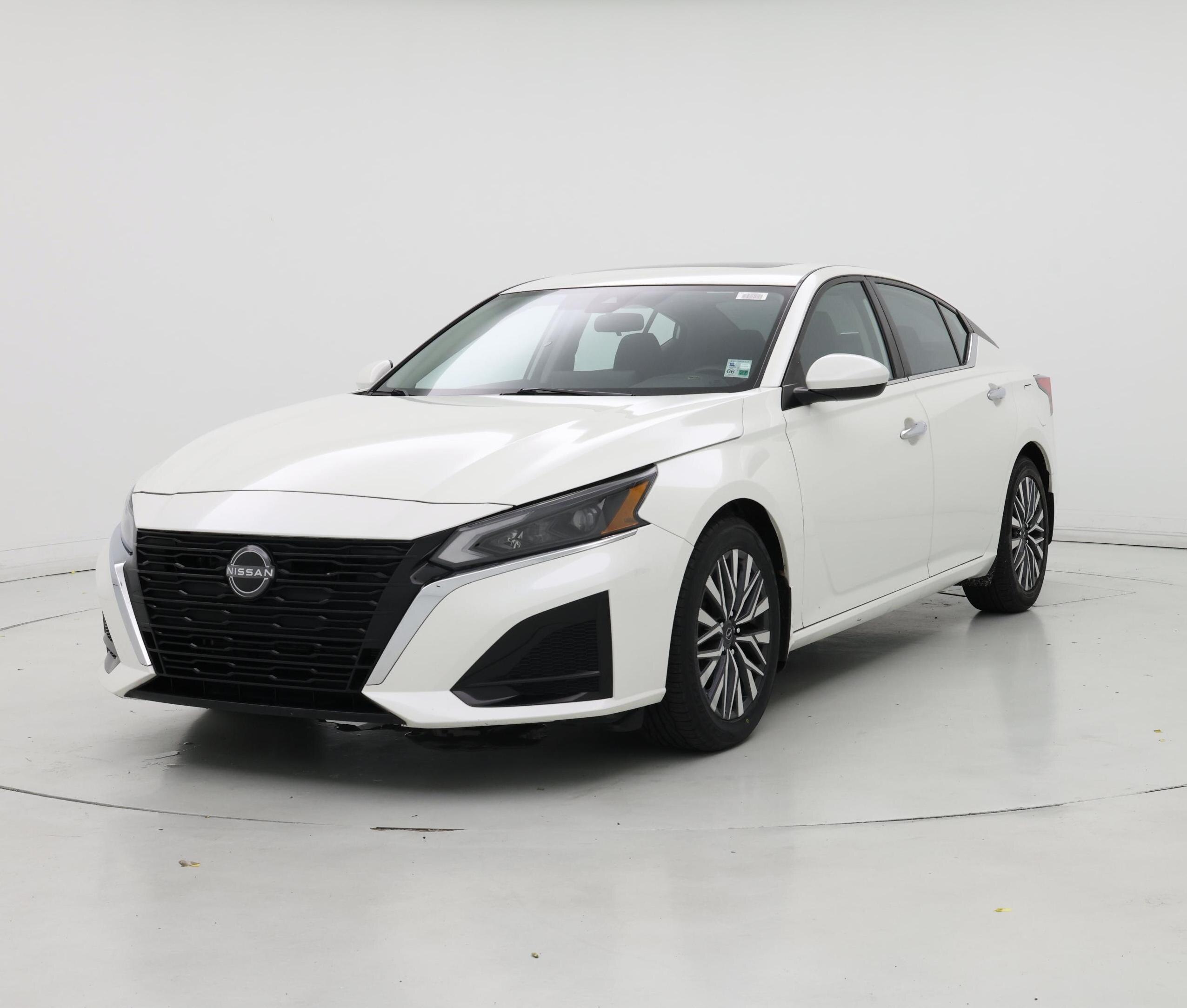 Thumbnail: 2023 Nissan Altima - 4