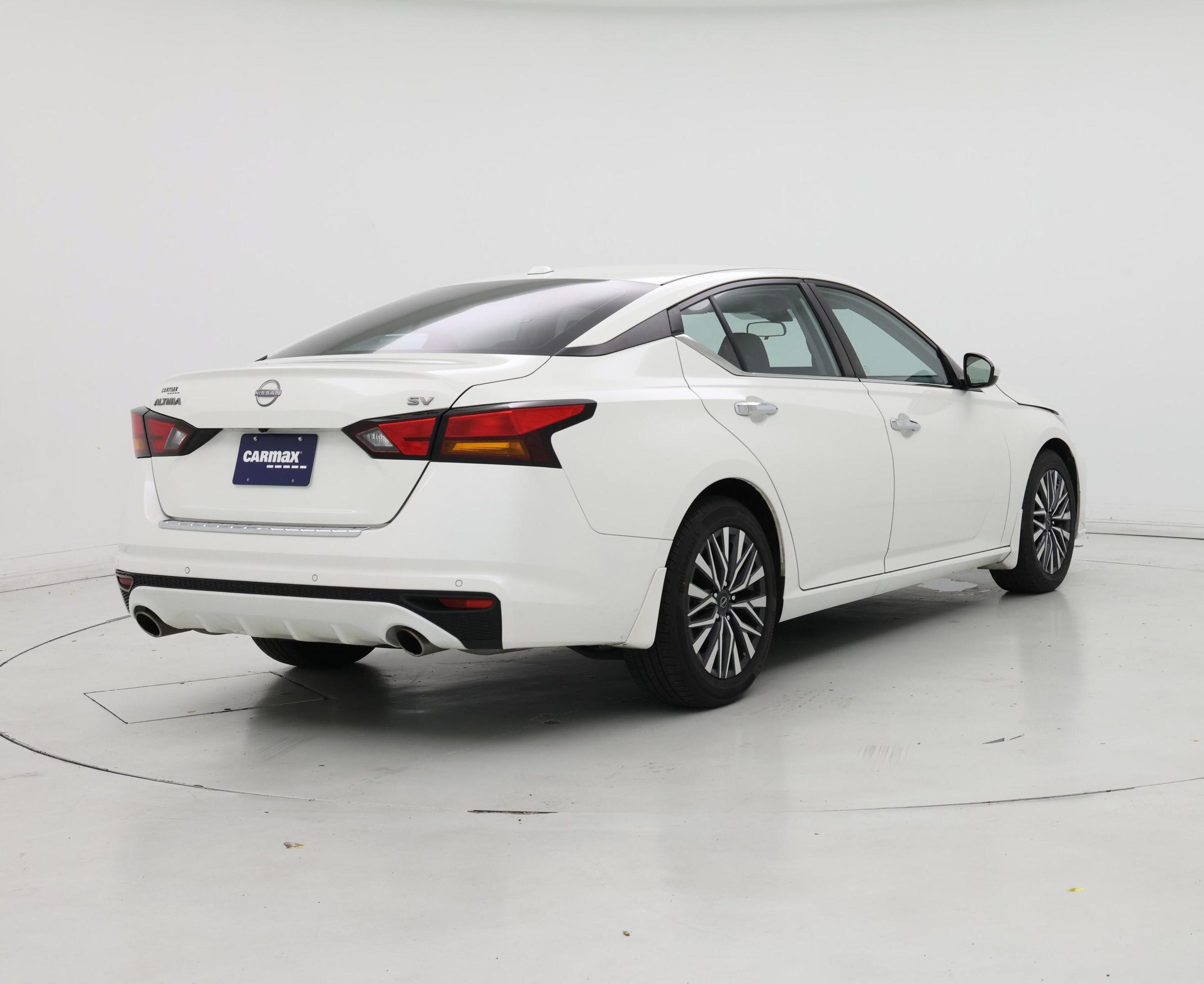 Thumbnail: 2023 Nissan Altima - 8
