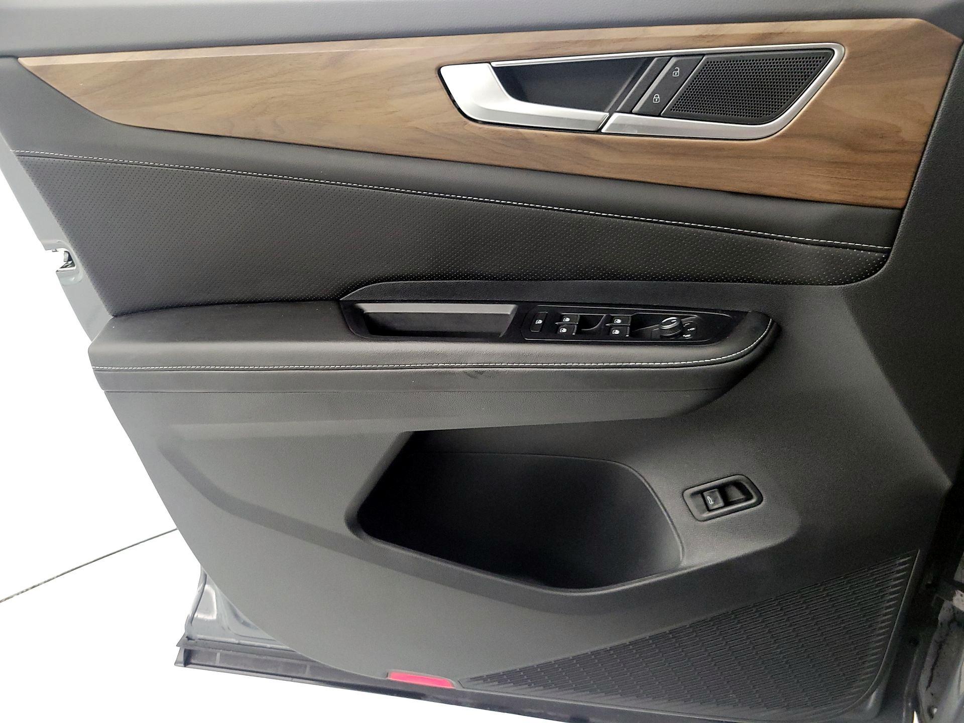 Thumbnail: 2025 Volkswagen Atlas - 12