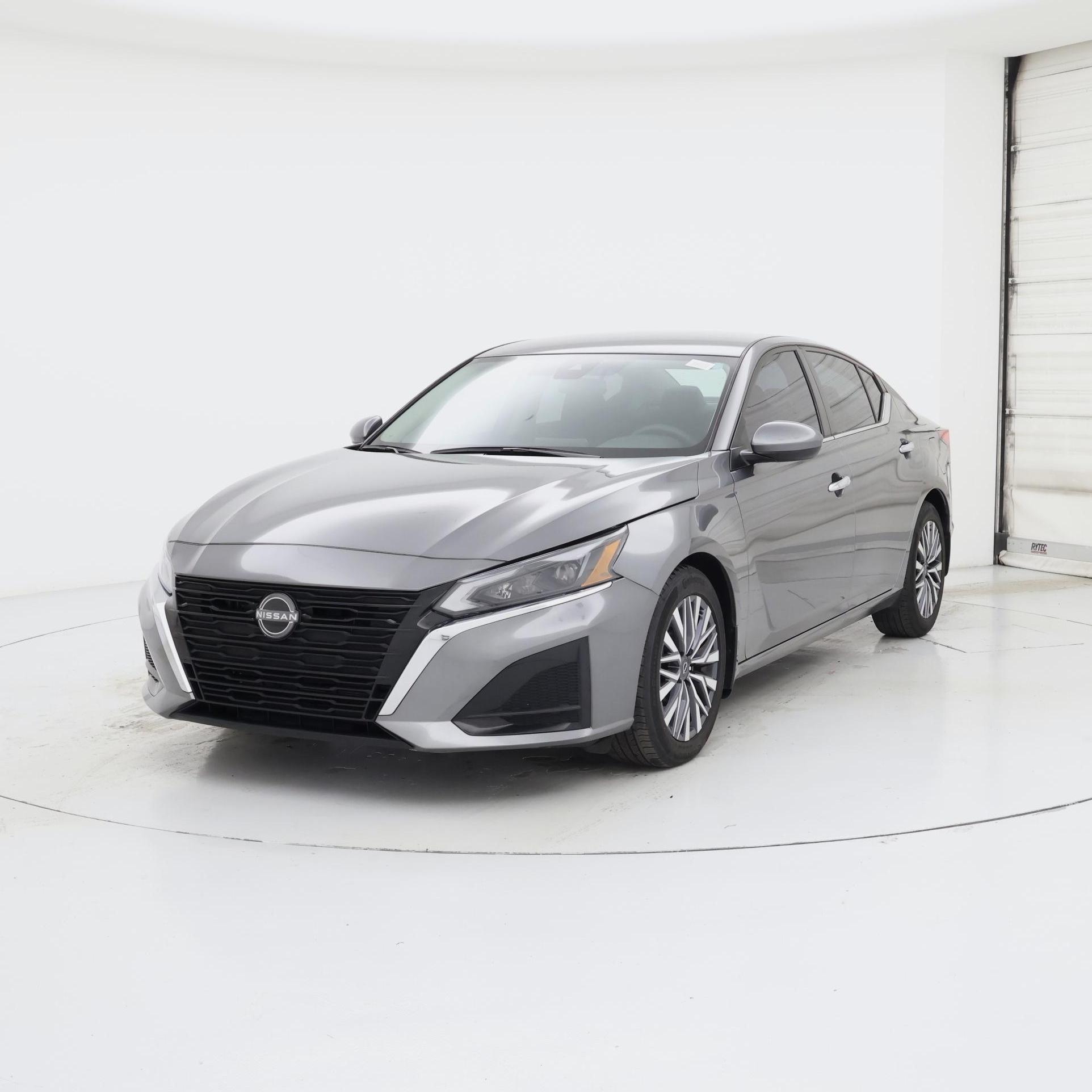 Thumbnail: 2023 Nissan Altima - 4