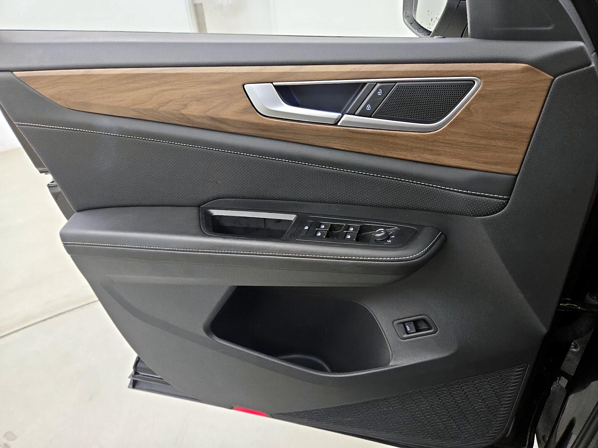 Thumbnail: 2025 Volkswagen Atlas - 12