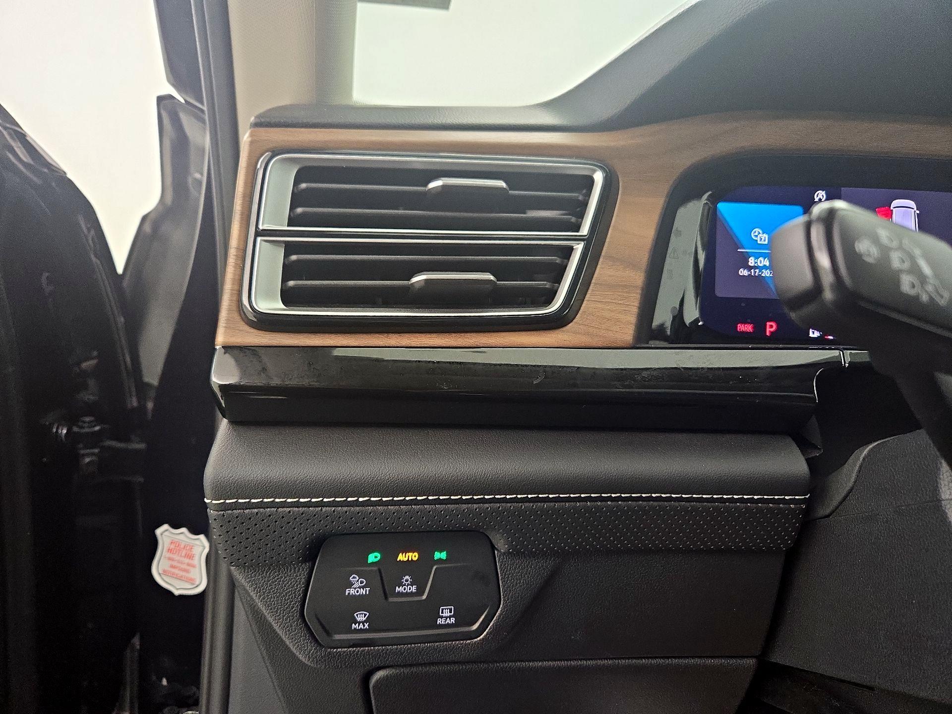 Thumbnail: 2025 Volkswagen Atlas - 13