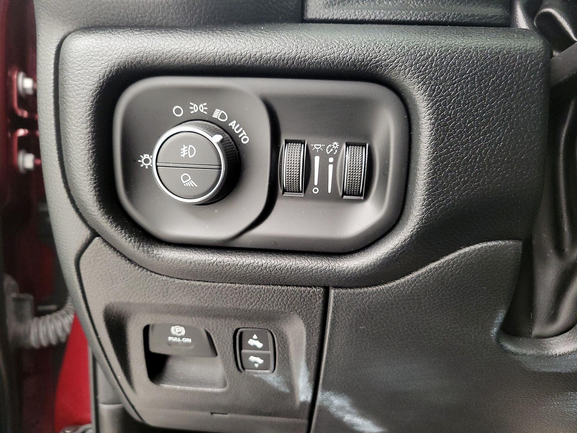 Thumbnail: 2022 RAM 1500 - 13