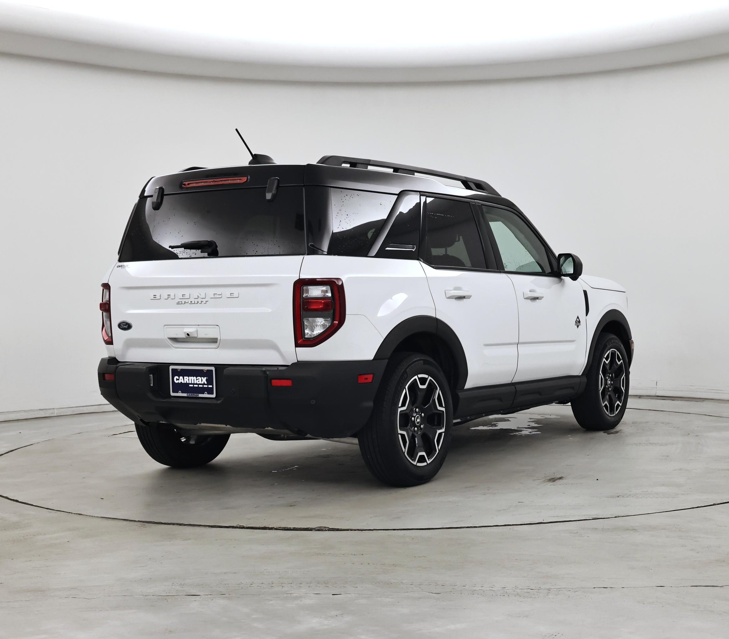 Thumbnail: 2025 Ford Bronco Sport - 8