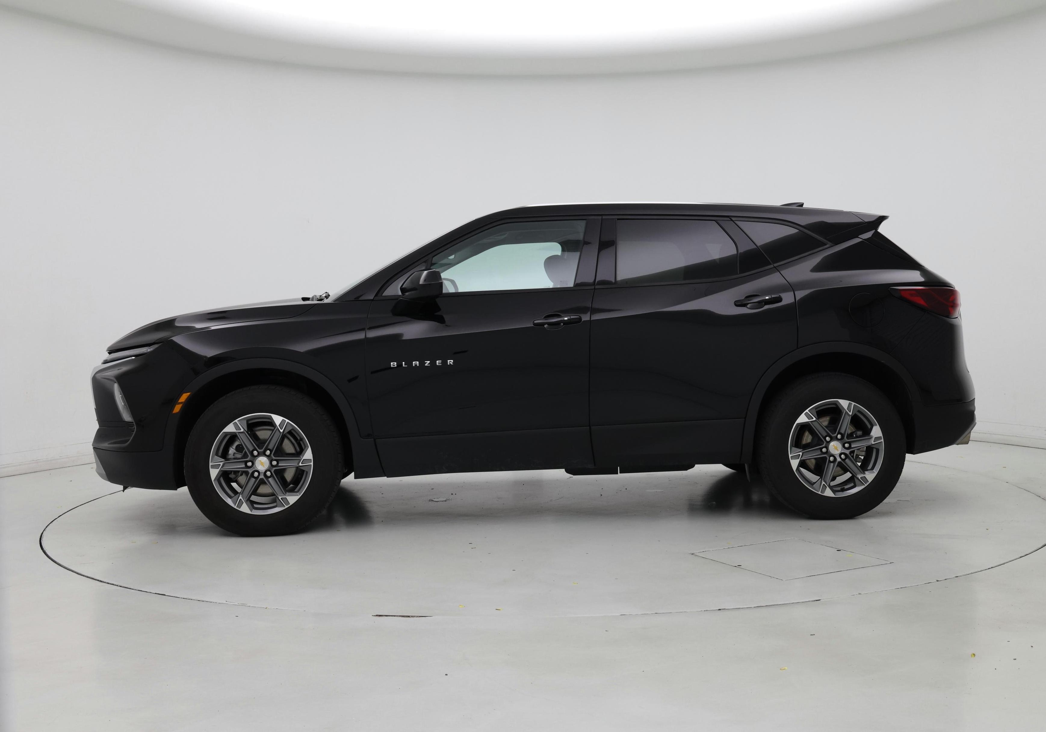 Thumbnail: 2025 Chevrolet Blazer - 3