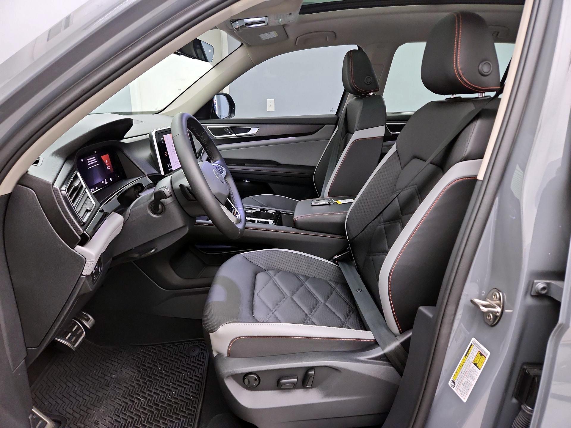 Thumbnail: 2025 Volkswagen Atlas - 11