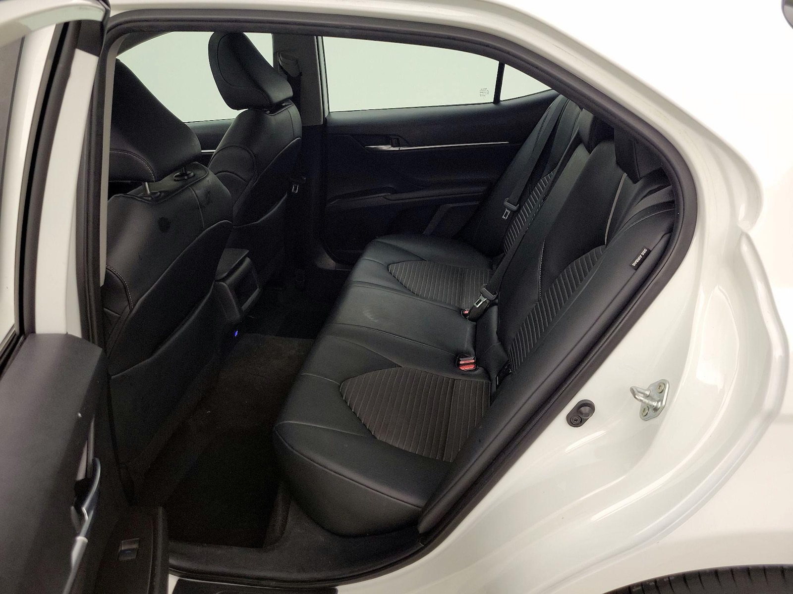 2023 Toyota Camry SE - Photo 21