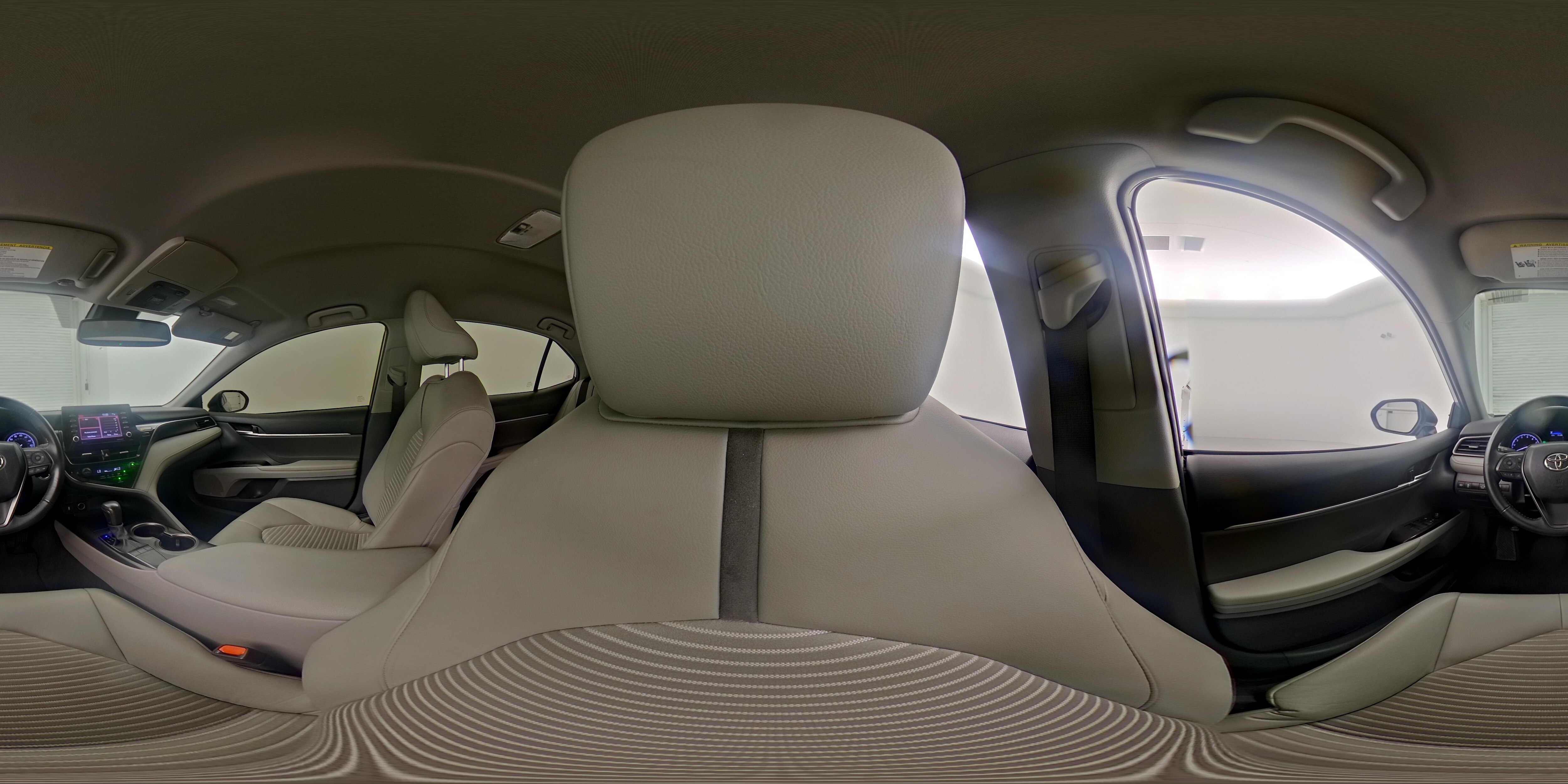 2024 Toyota Camry SE - Photo 26