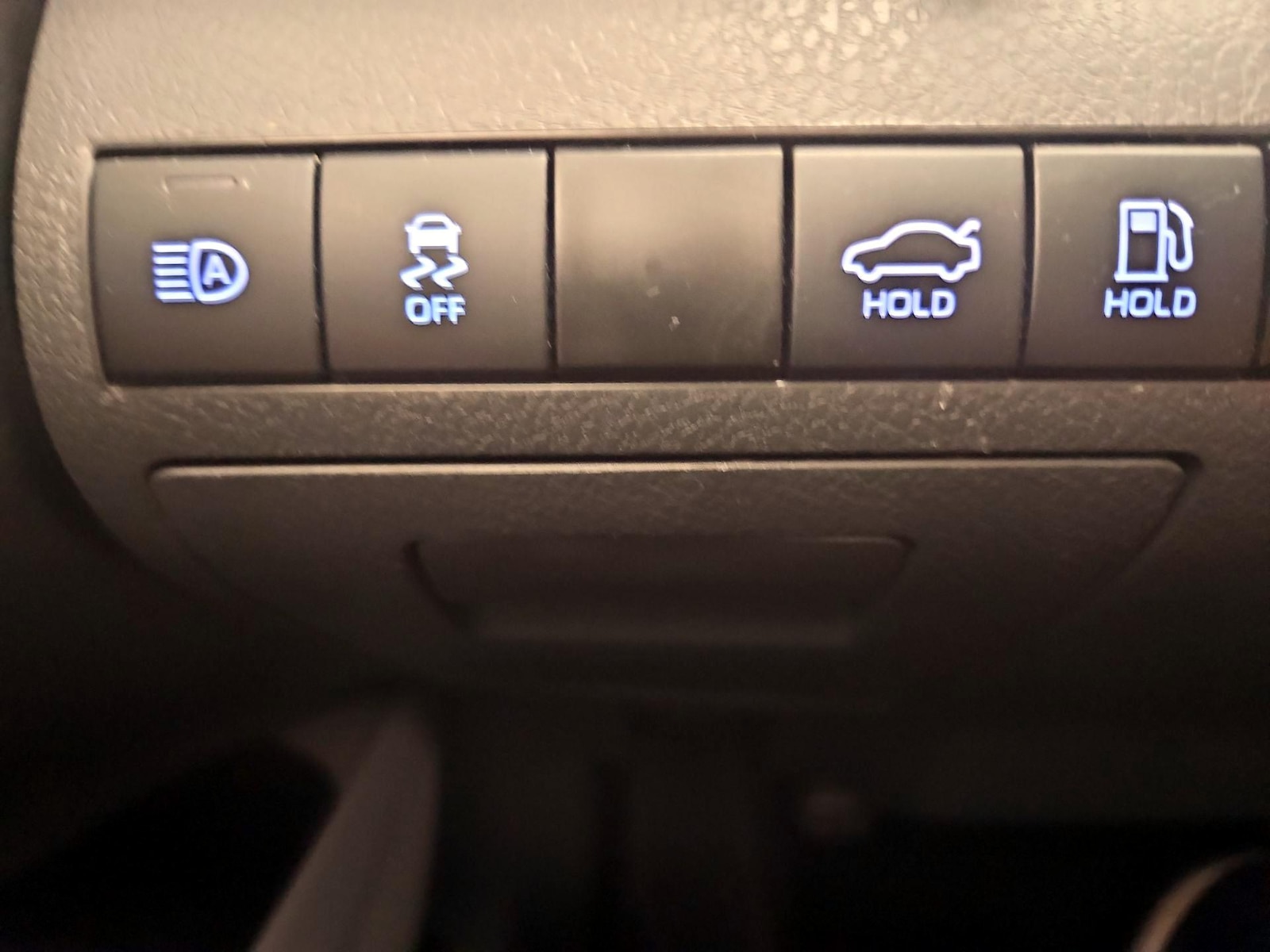 2024 Toyota Camry SE - Photo 14