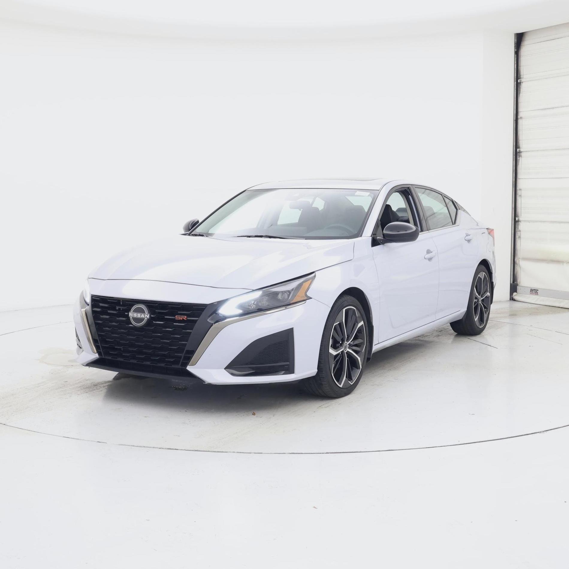Thumbnail: 2023 Nissan Altima - 4