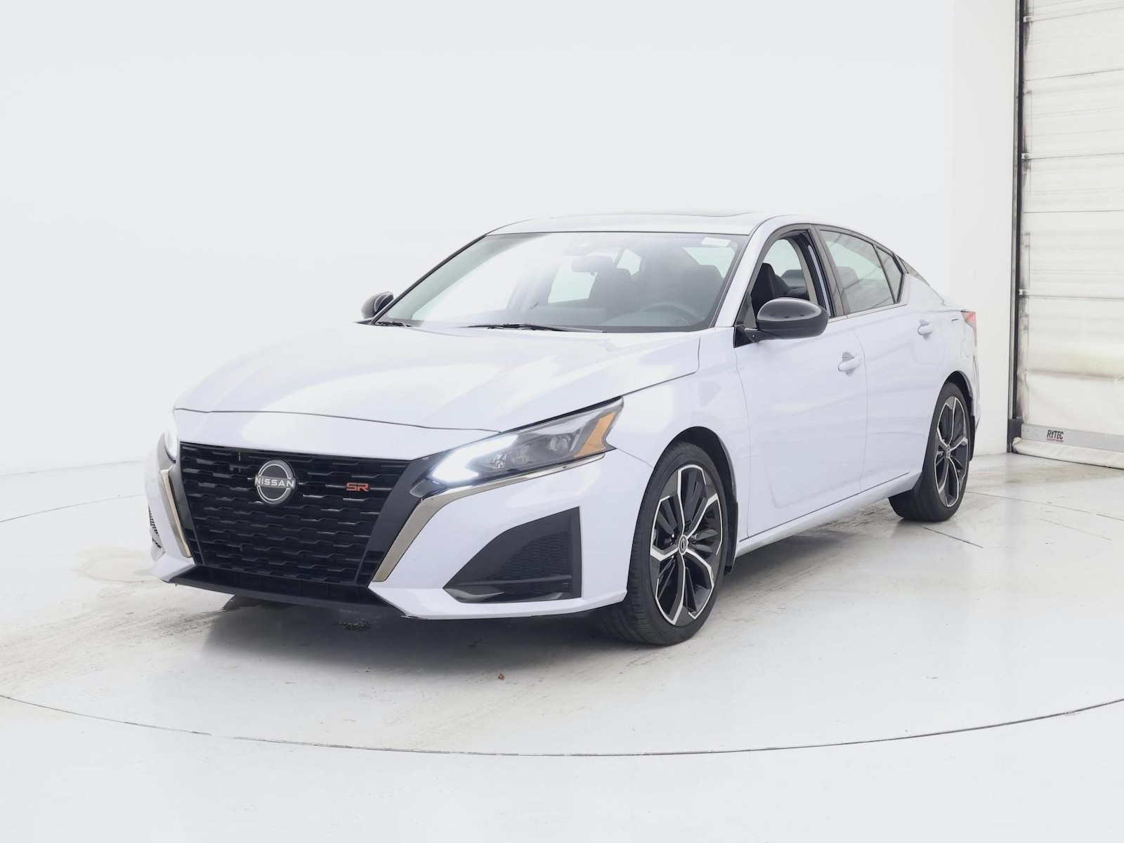 2023 Nissan Altima SR - Photo 5