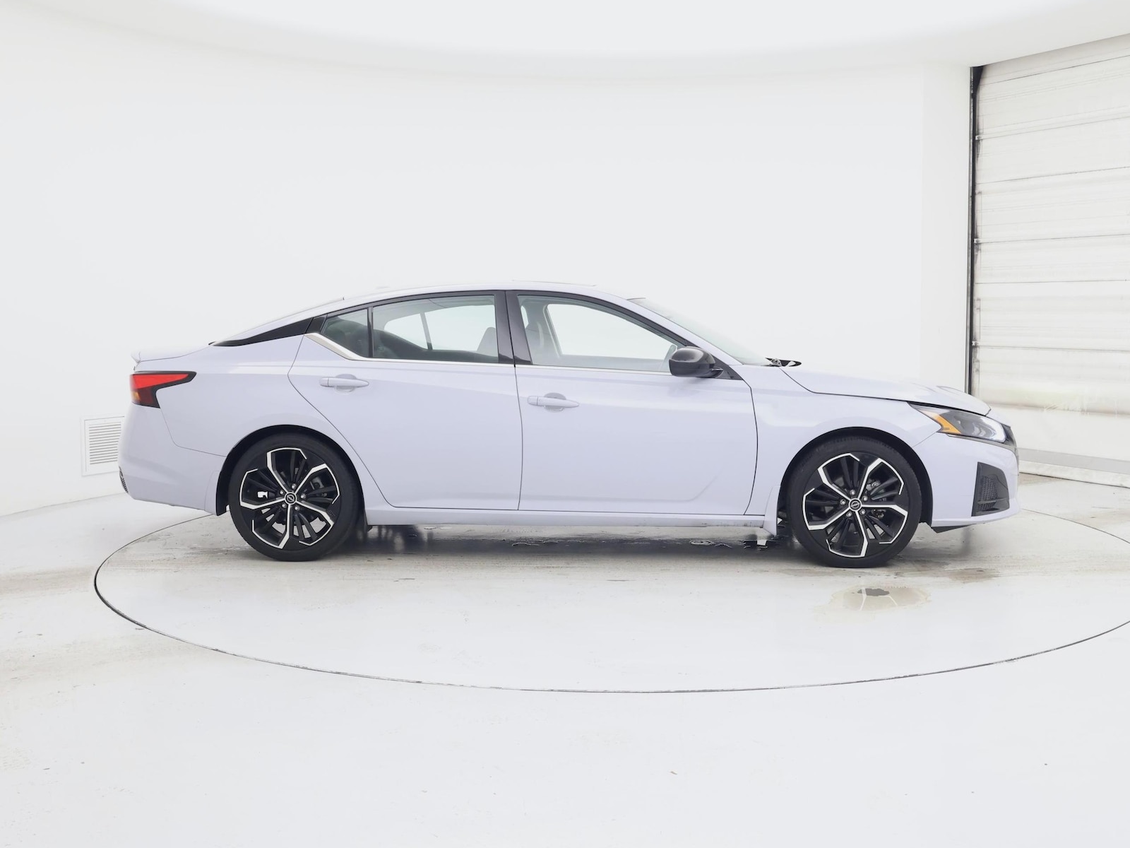 2023 Nissan Altima SR - Photo 8