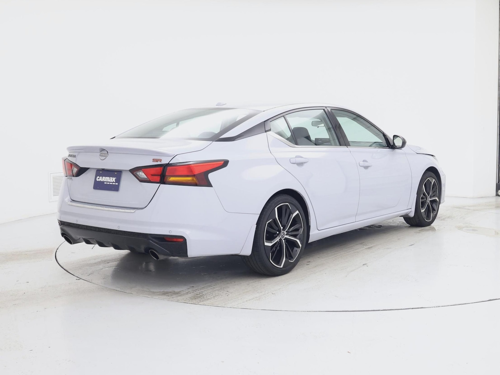 2023 Nissan Altima SR - Photo 9