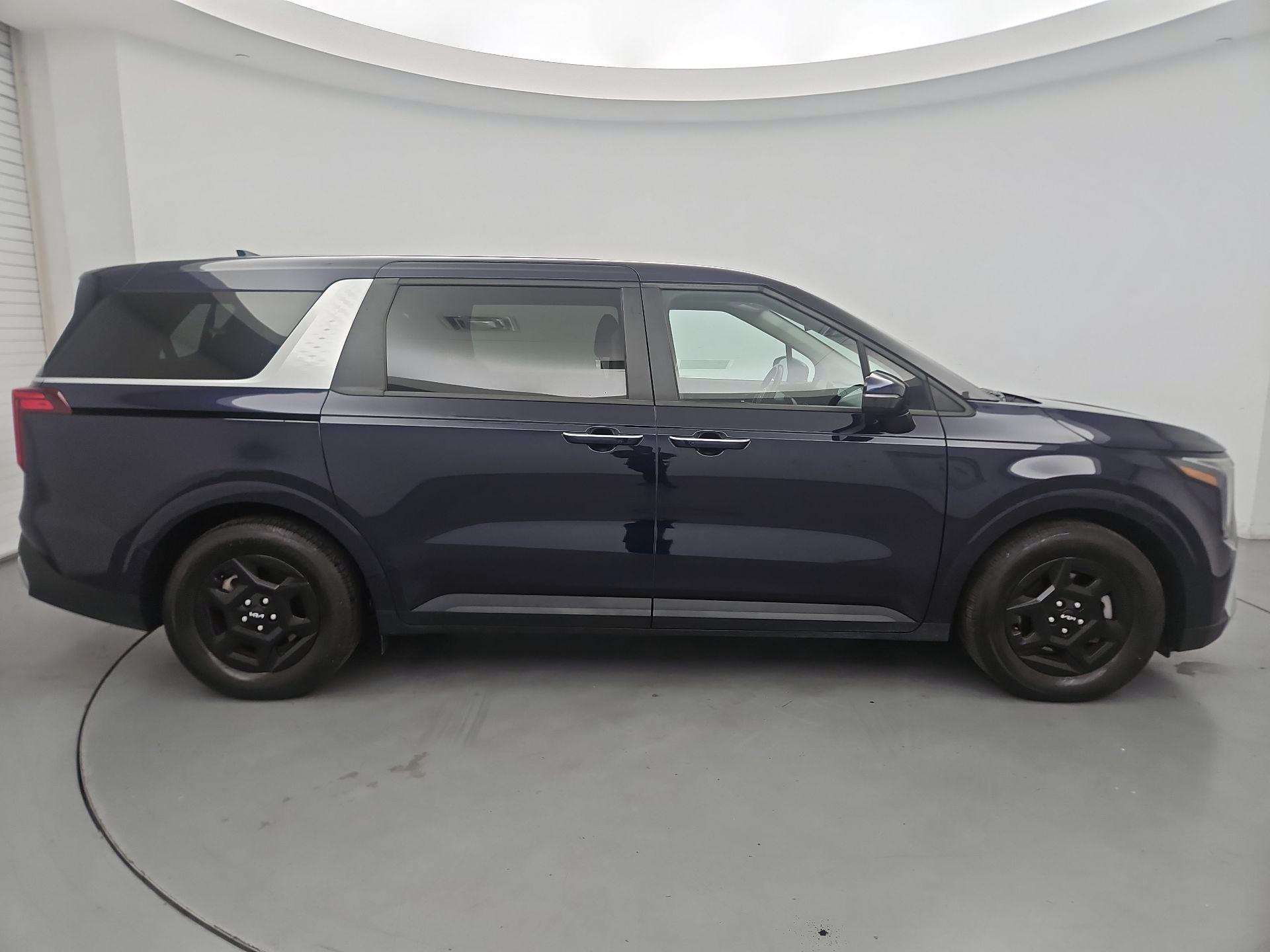 Thumbnail: 2025 Kia Carnival - 4