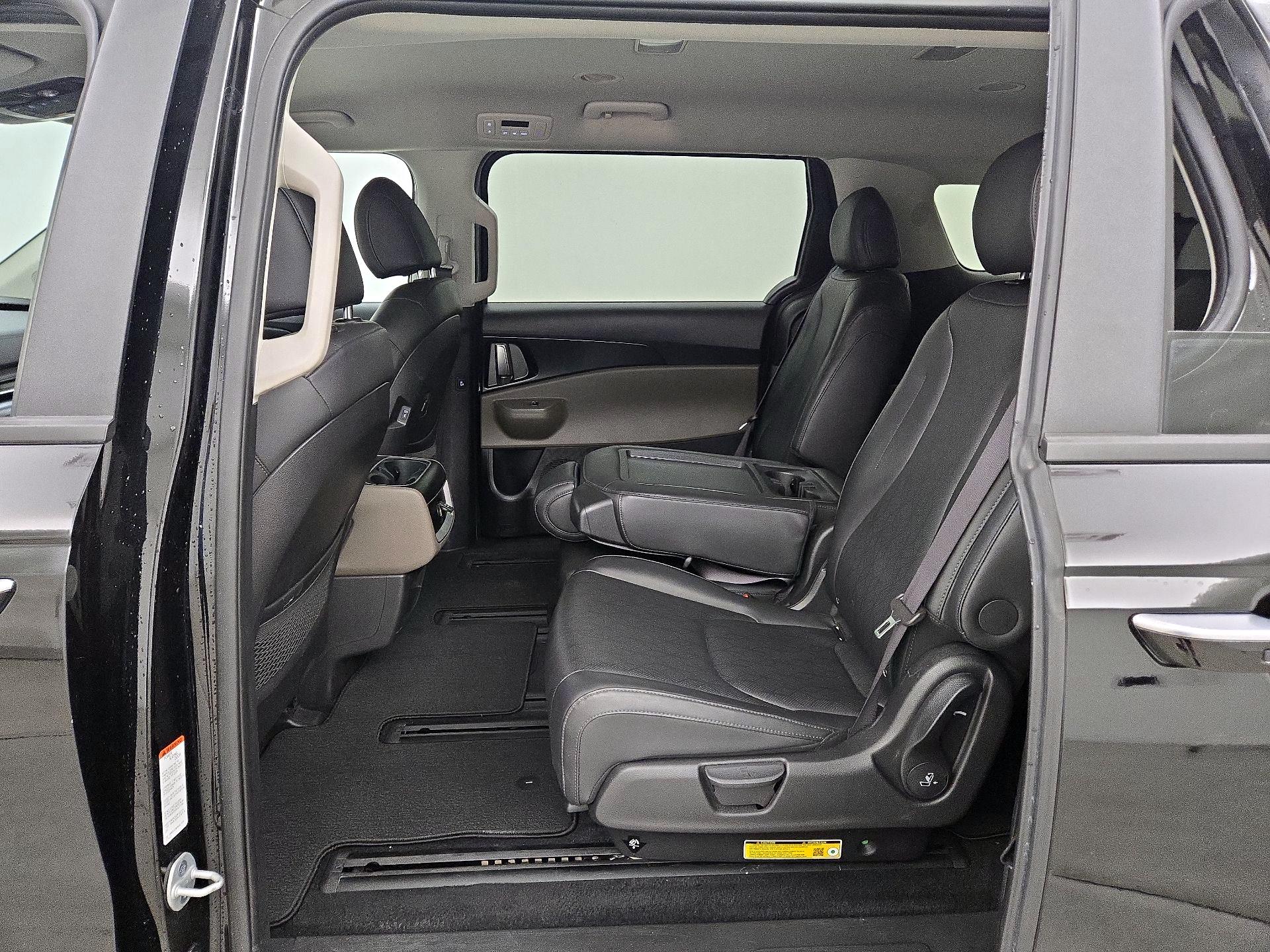 Thumbnail: 2025 Kia Carnival - 20