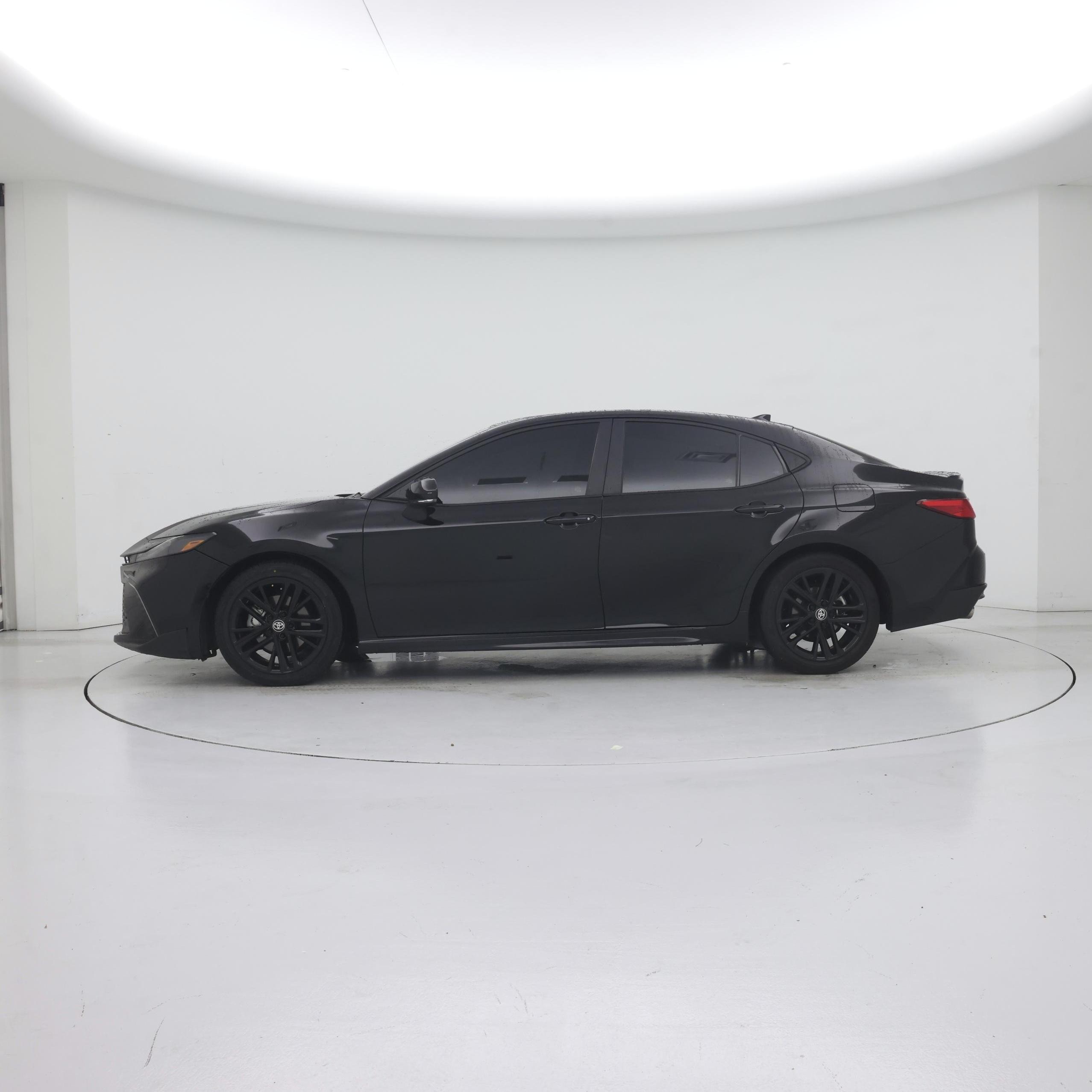 Thumbnail: 2025 Toyota Camry - 3
