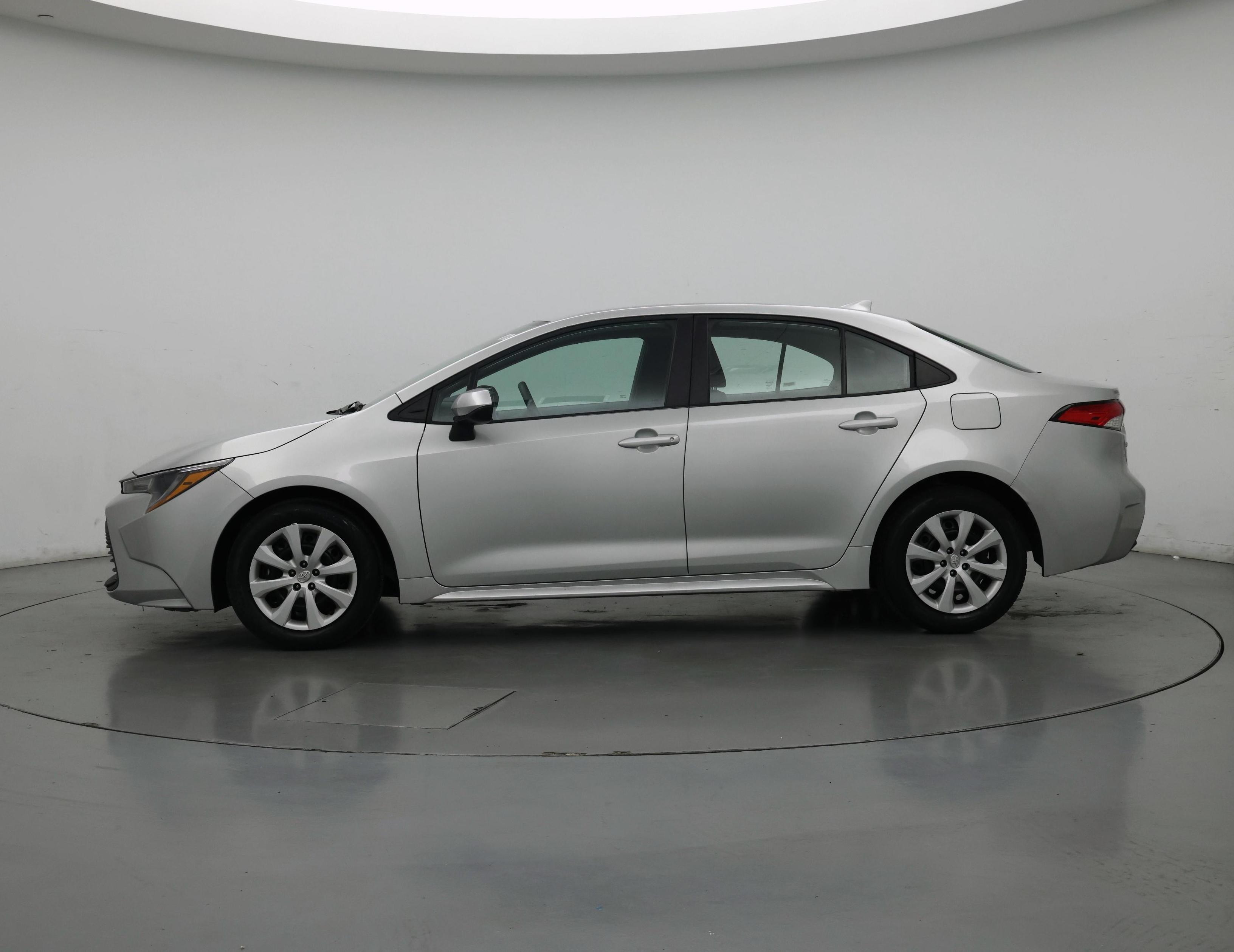 Thumbnail: 2024 Toyota Corolla - 3