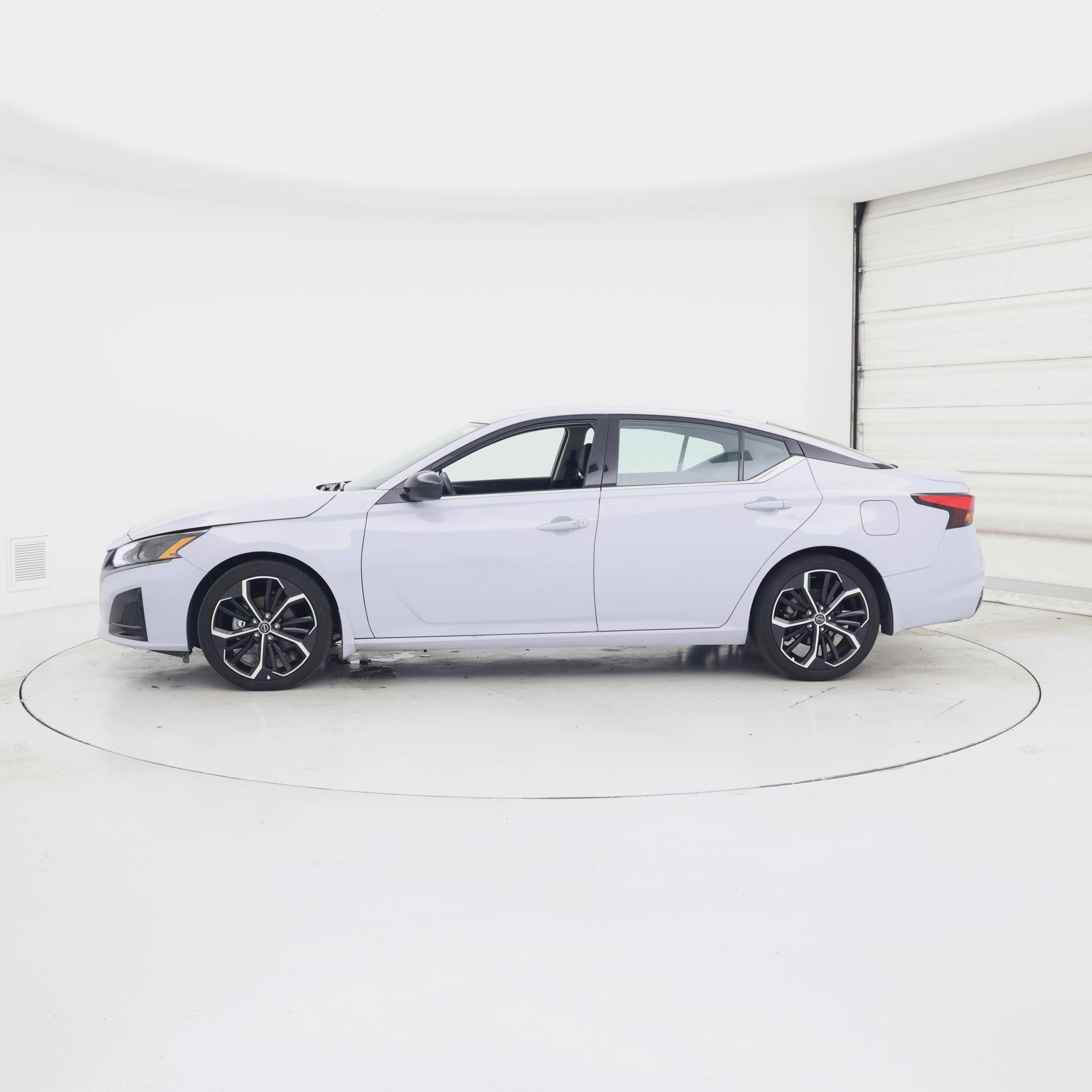 Thumbnail: 2024 Nissan Altima - 3