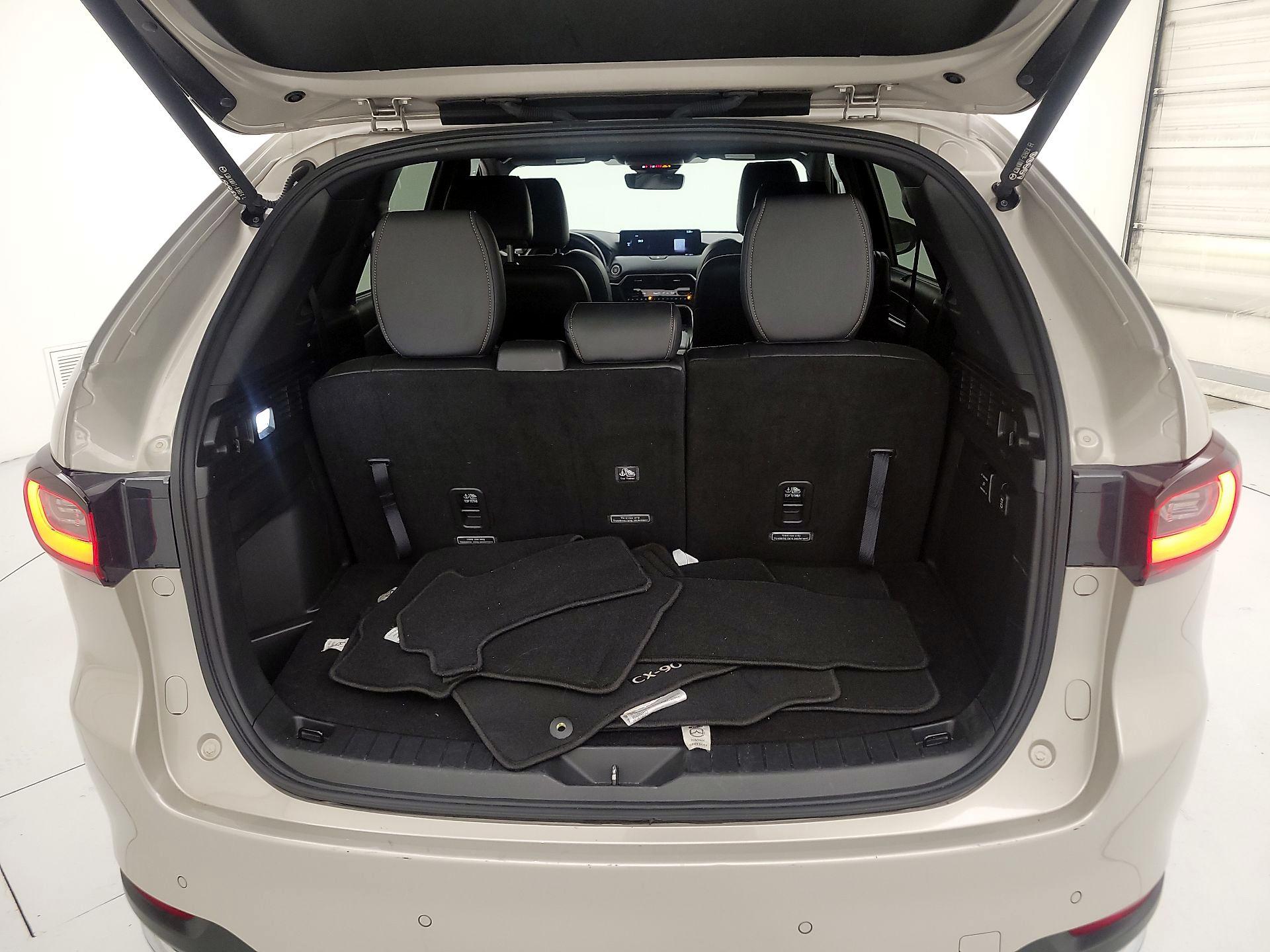 Thumbnail: 2025 Mazda CX-90 - 16