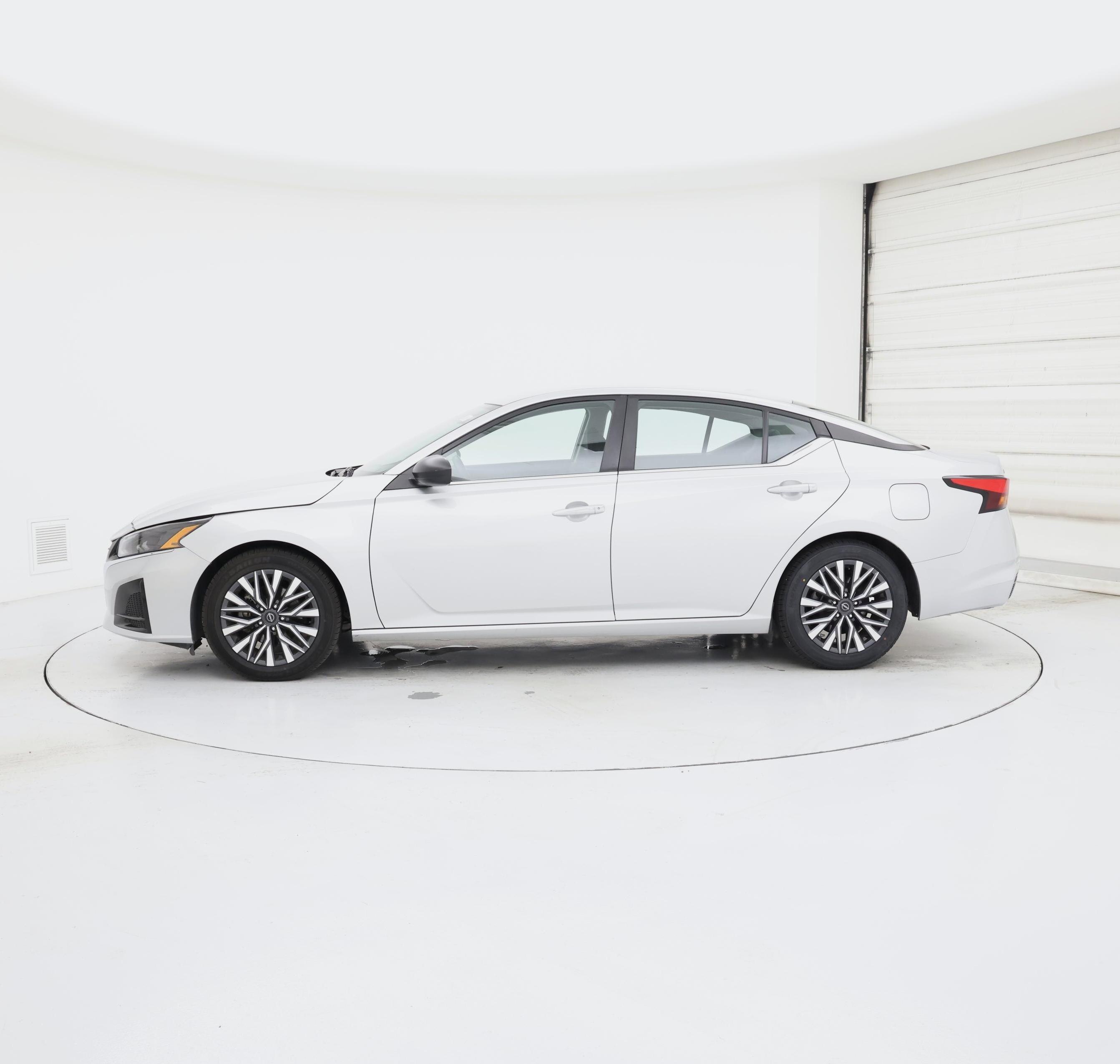 Thumbnail: 2024 Nissan Altima - 3