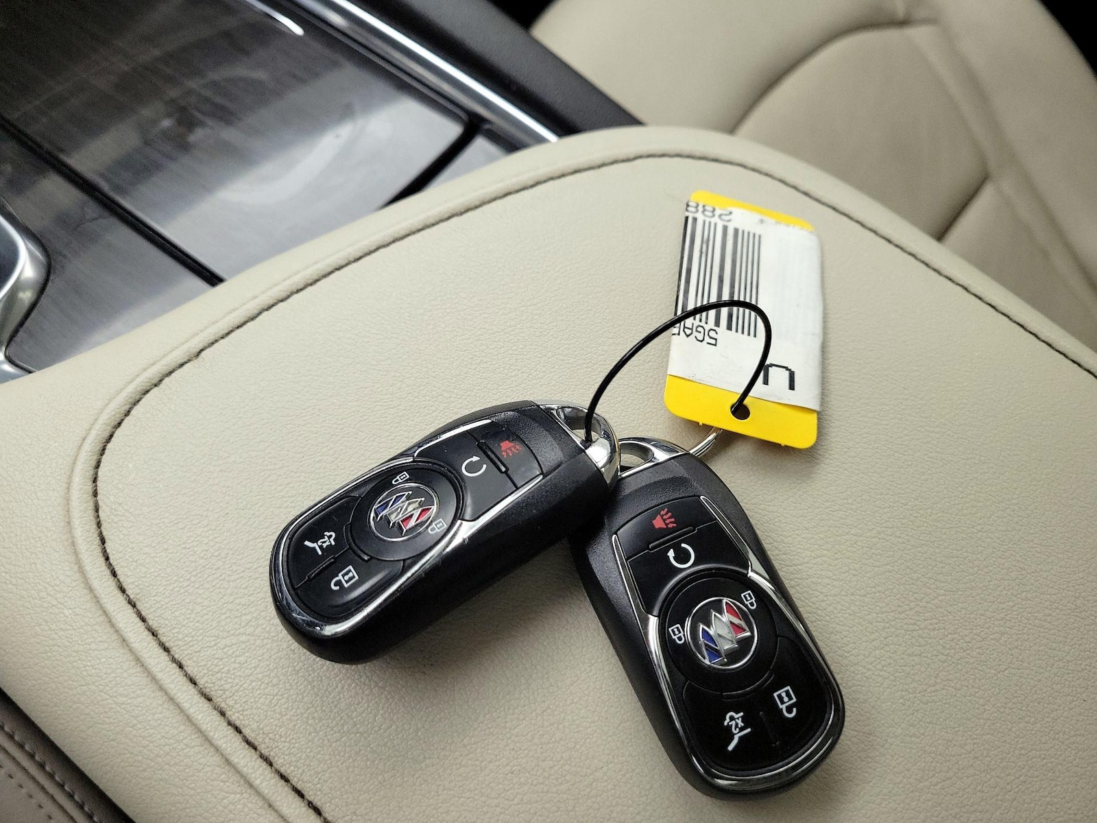 2023 Buick Enclave Essence - Photo 26