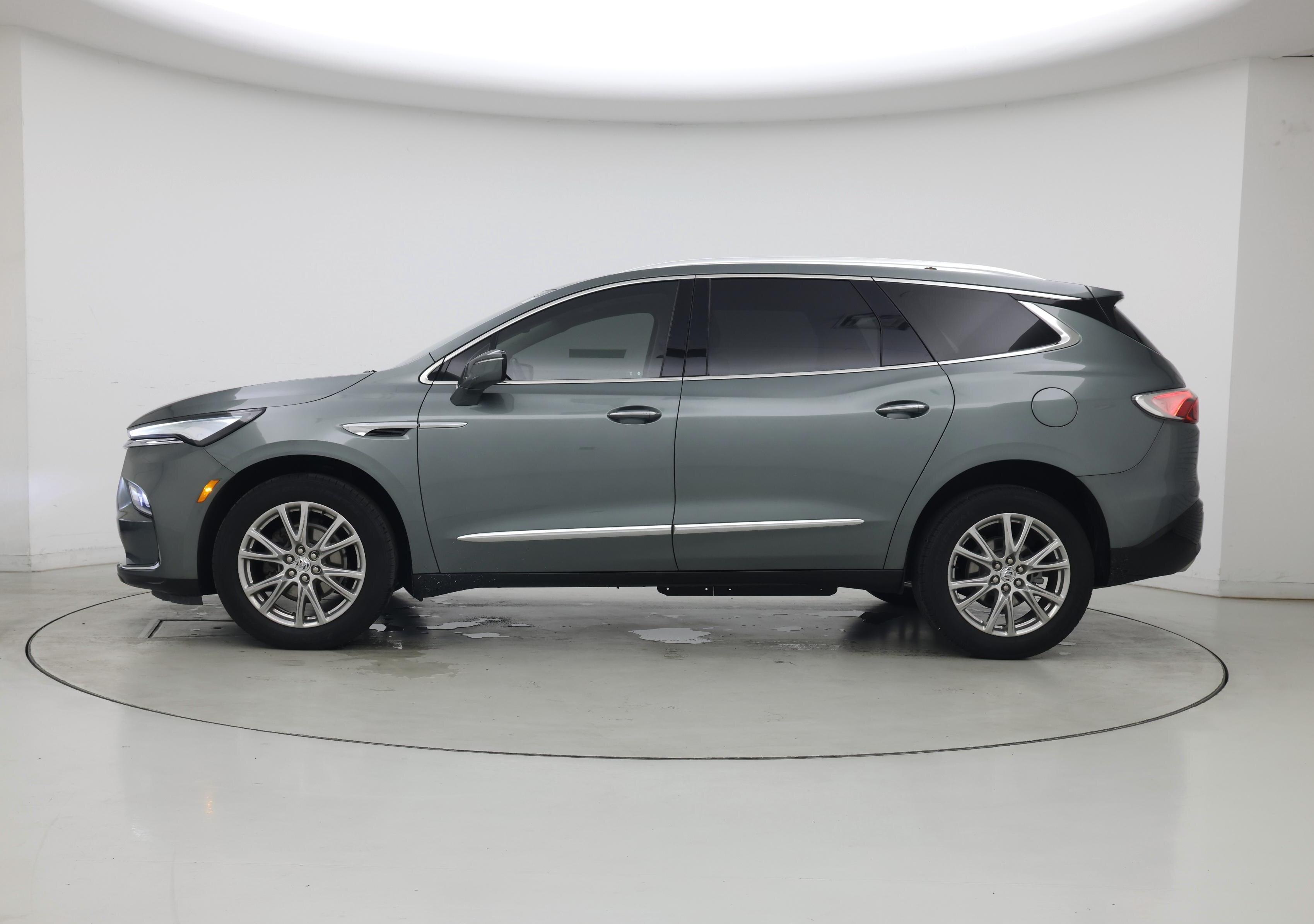 Thumbnail: 2023 Buick Enclave - 3
