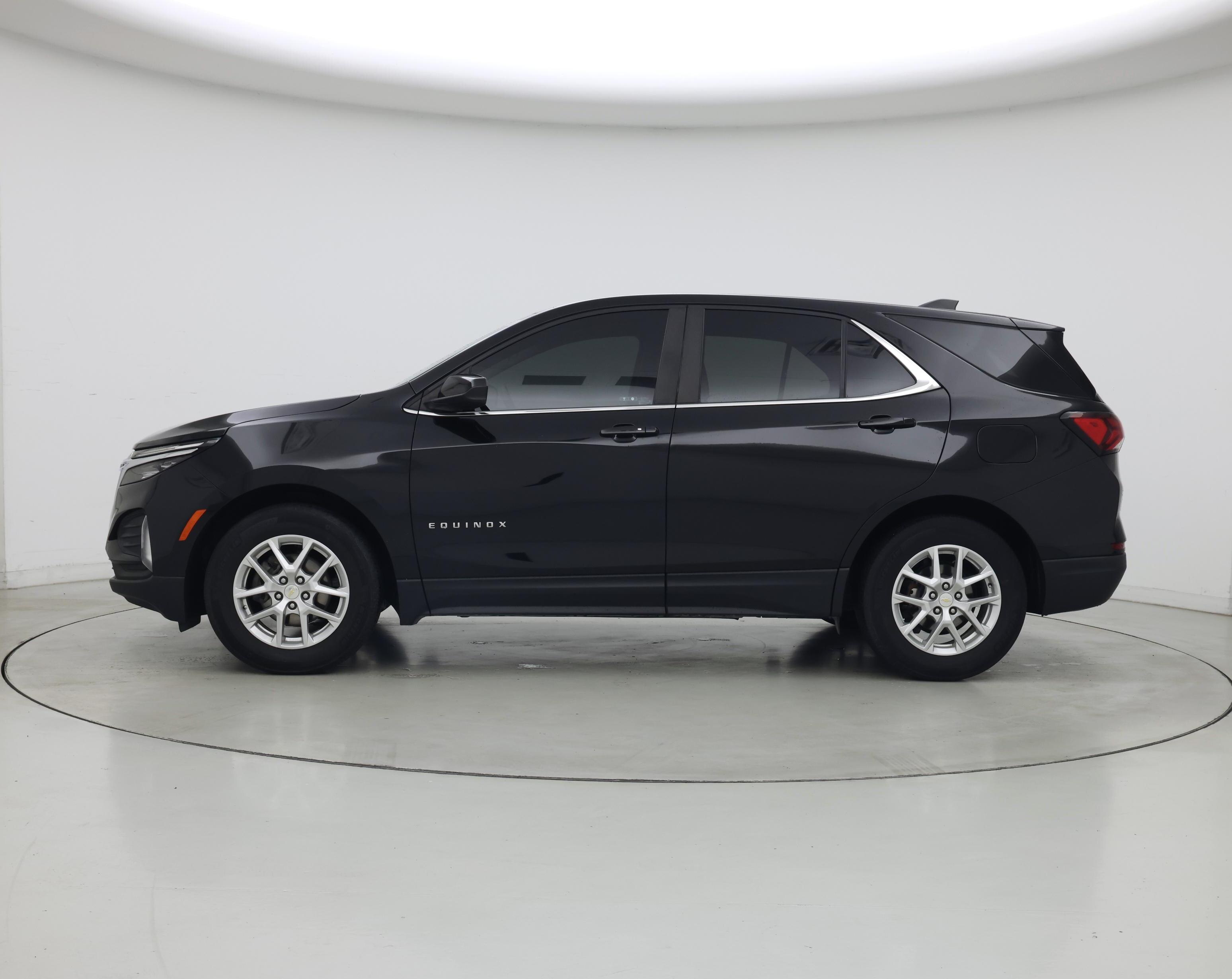 Thumbnail: 2023 Chevrolet Equinox - 3