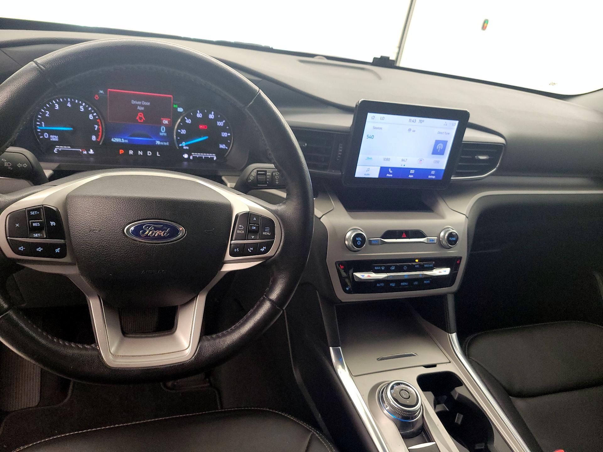 Thumbnail: 2023 Ford Explorer - 9