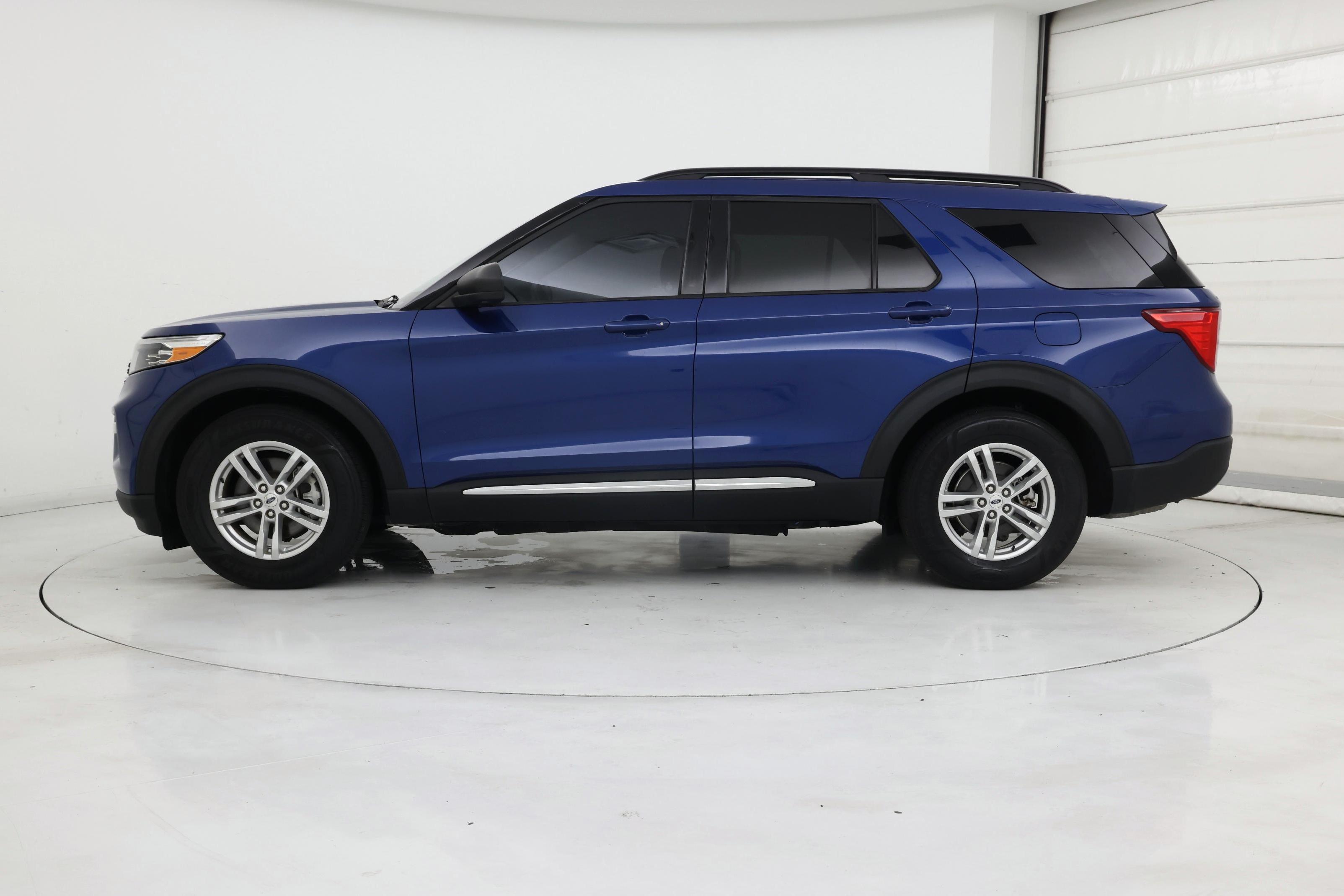 Thumbnail: 2023 Ford Explorer - 3
