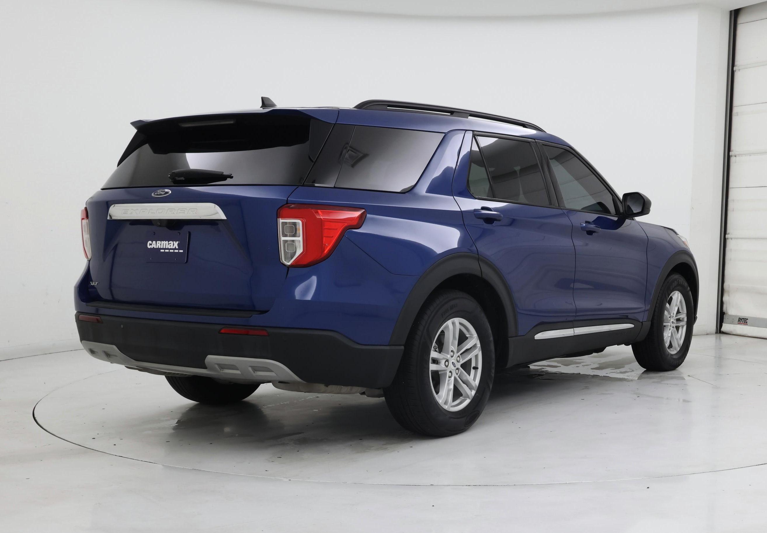 Thumbnail: 2023 Ford Explorer - 8