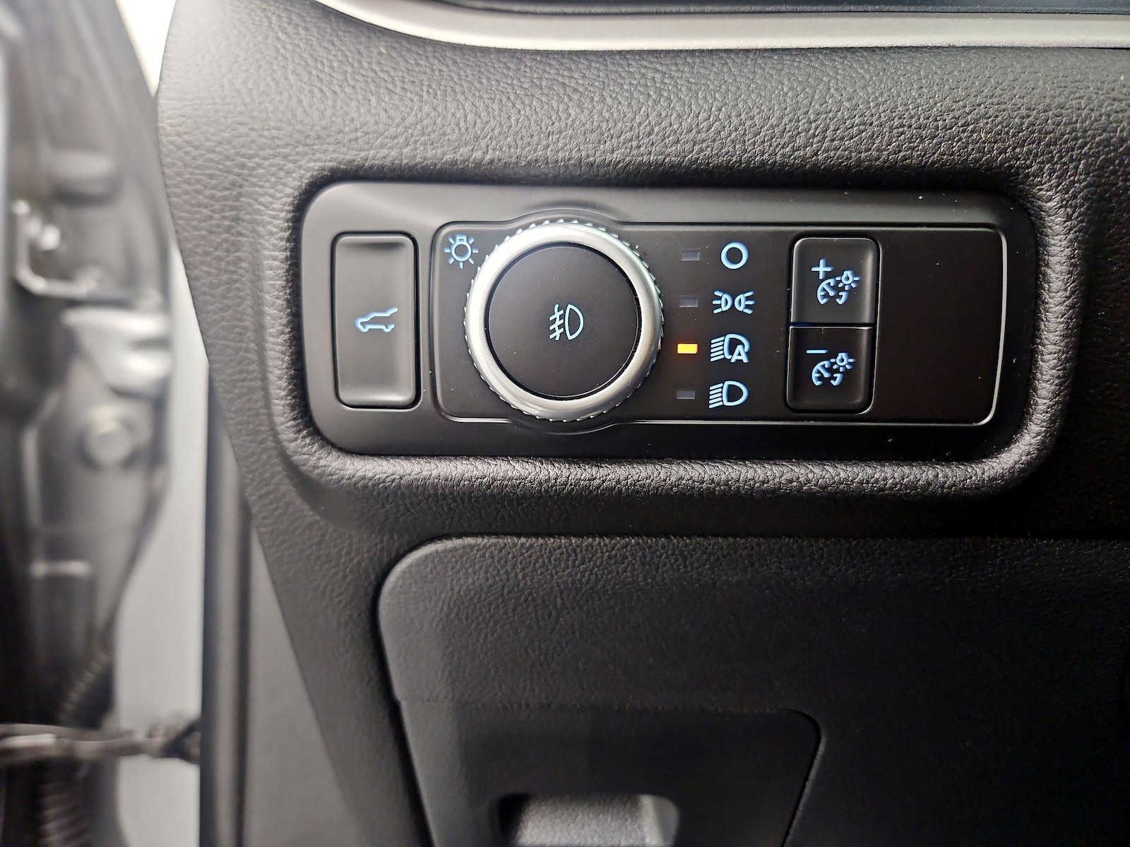 2022 Ford Explorer XLT - Photo 12