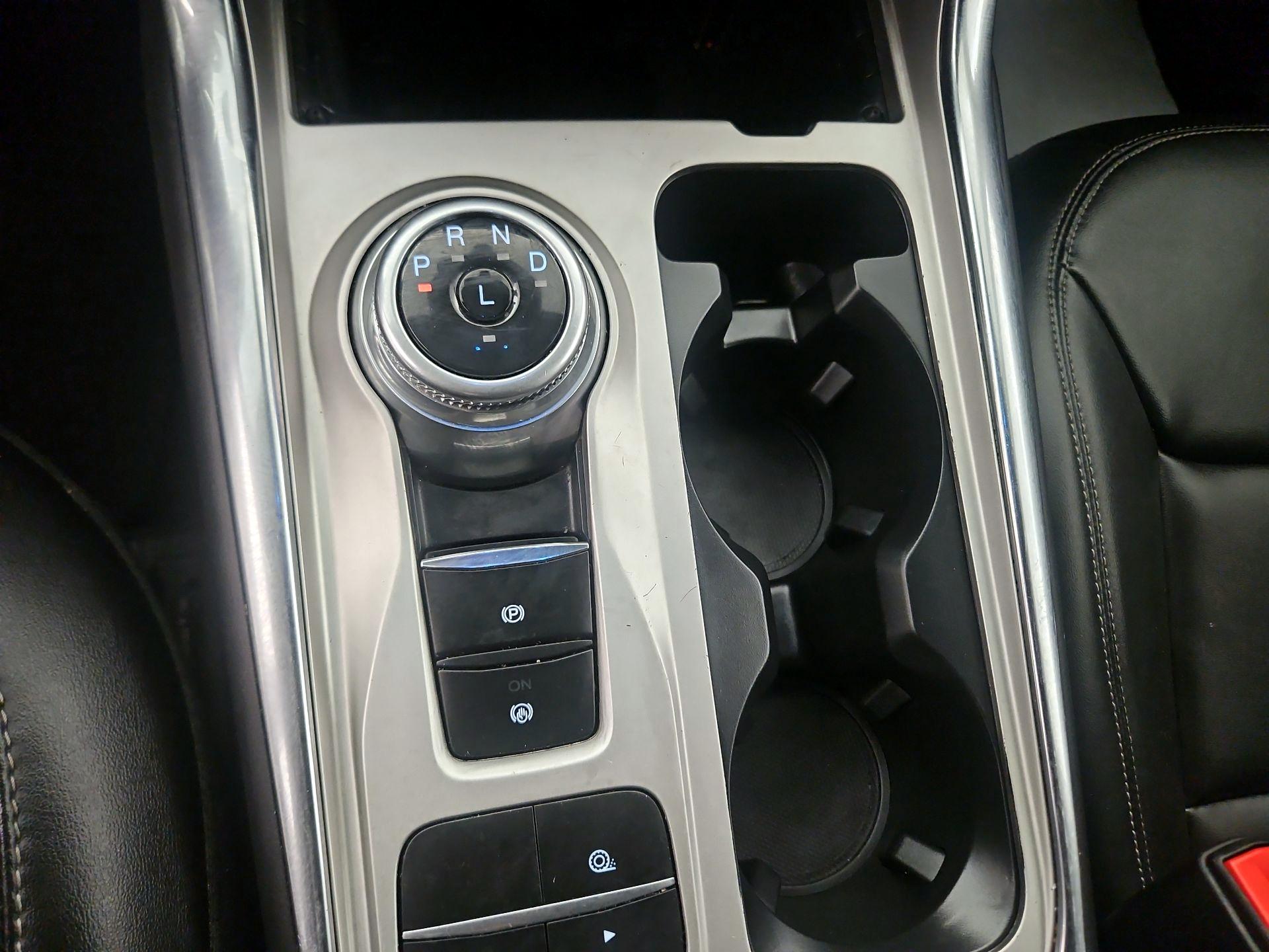 Thumbnail: 2022 Ford Explorer - 15