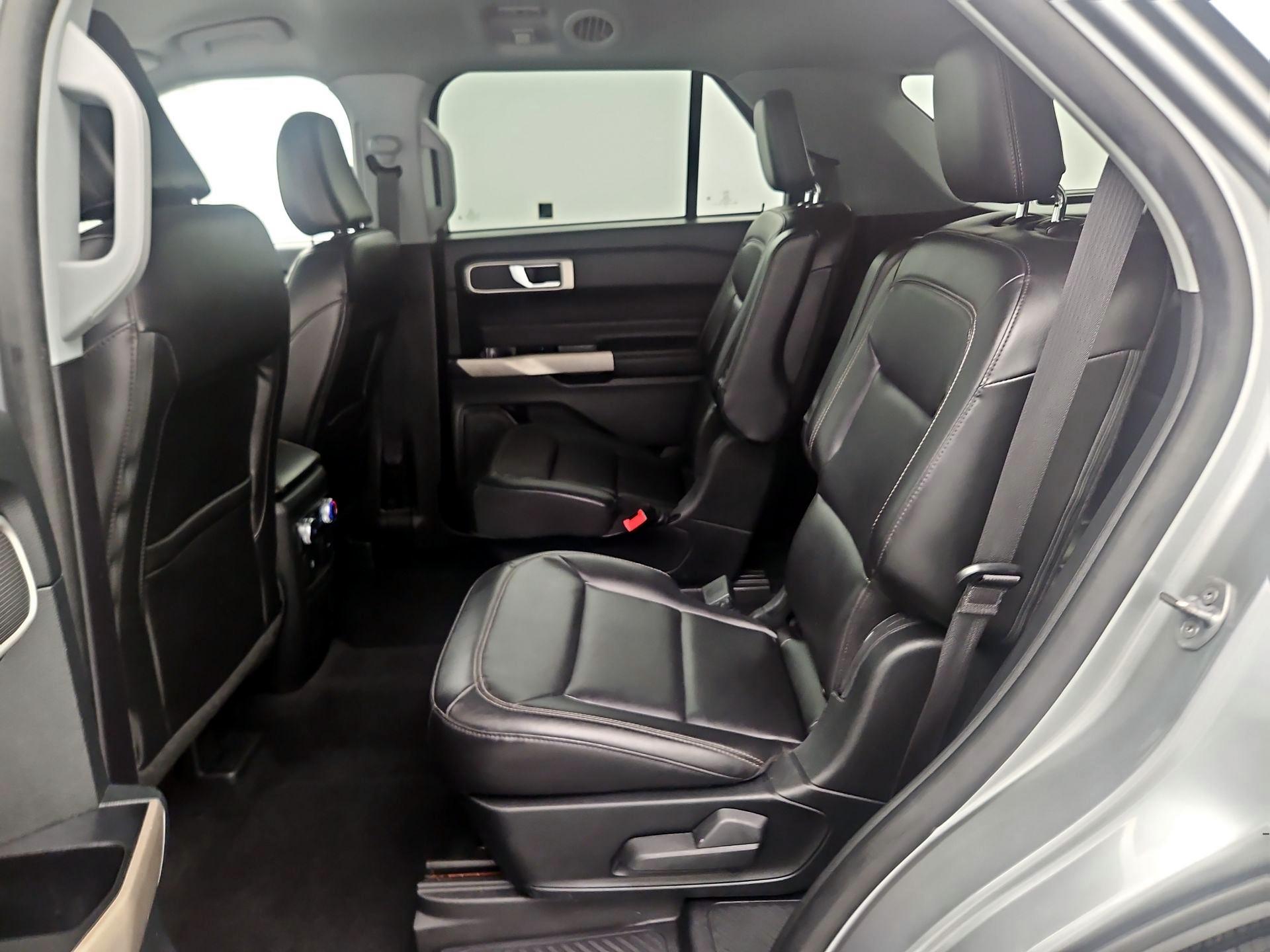 Thumbnail: 2022 Ford Explorer - 17