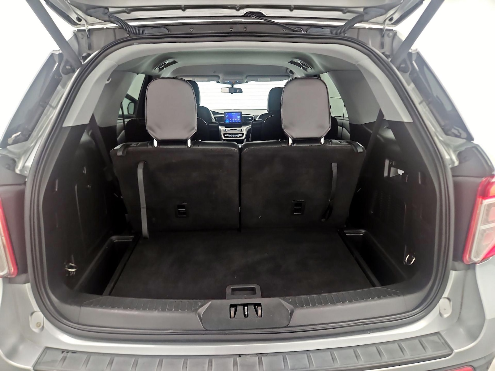 2022 Ford Explorer XLT - Photo 19