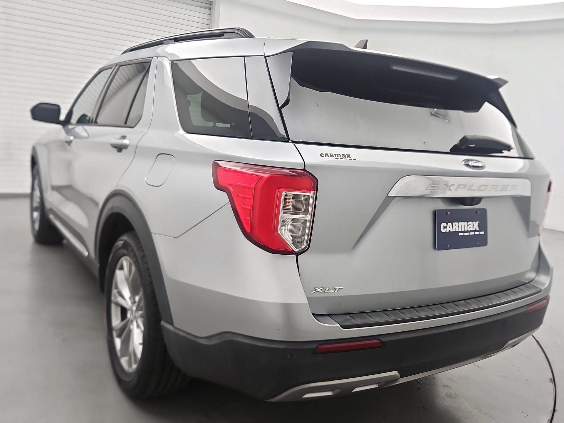 Thumbnail: 2022 Ford Explorer - 7