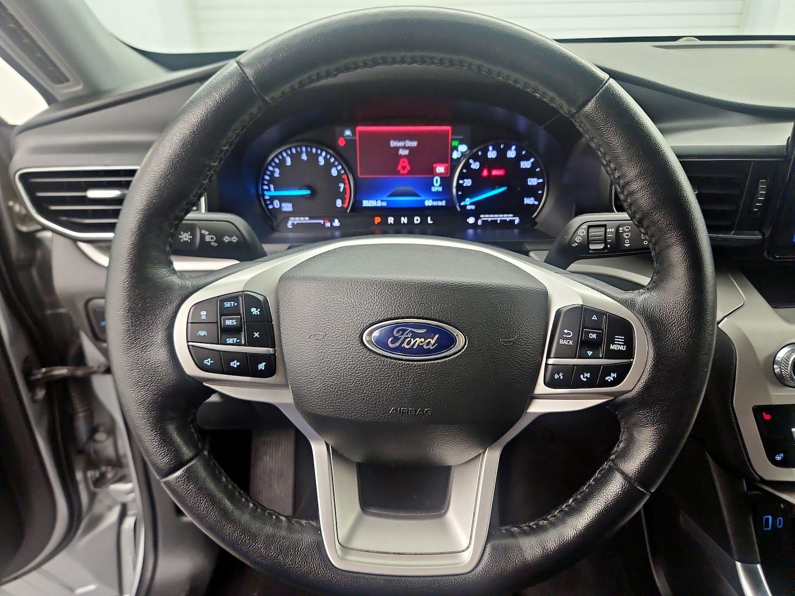 2022 Ford Explorer XLT - Photo 9