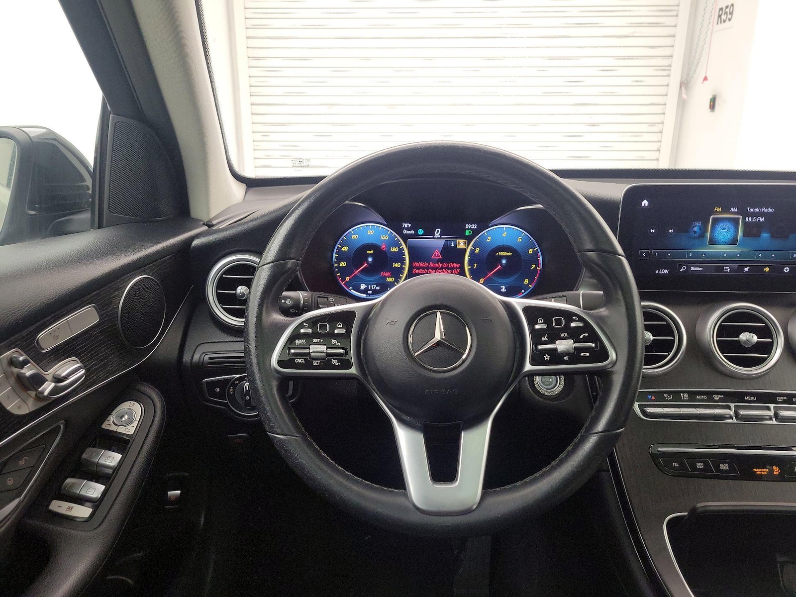 2022 Mercedes-Benz GLC GLC300 - Photo 11