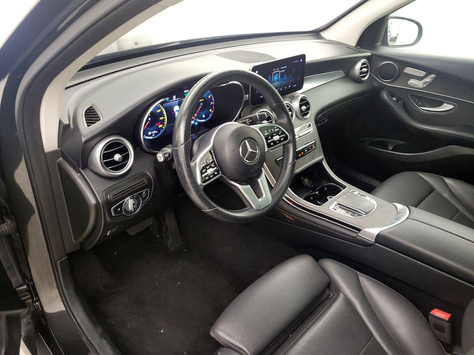 2022 Mercedes-Benz GLC GLC300 - Photo 12