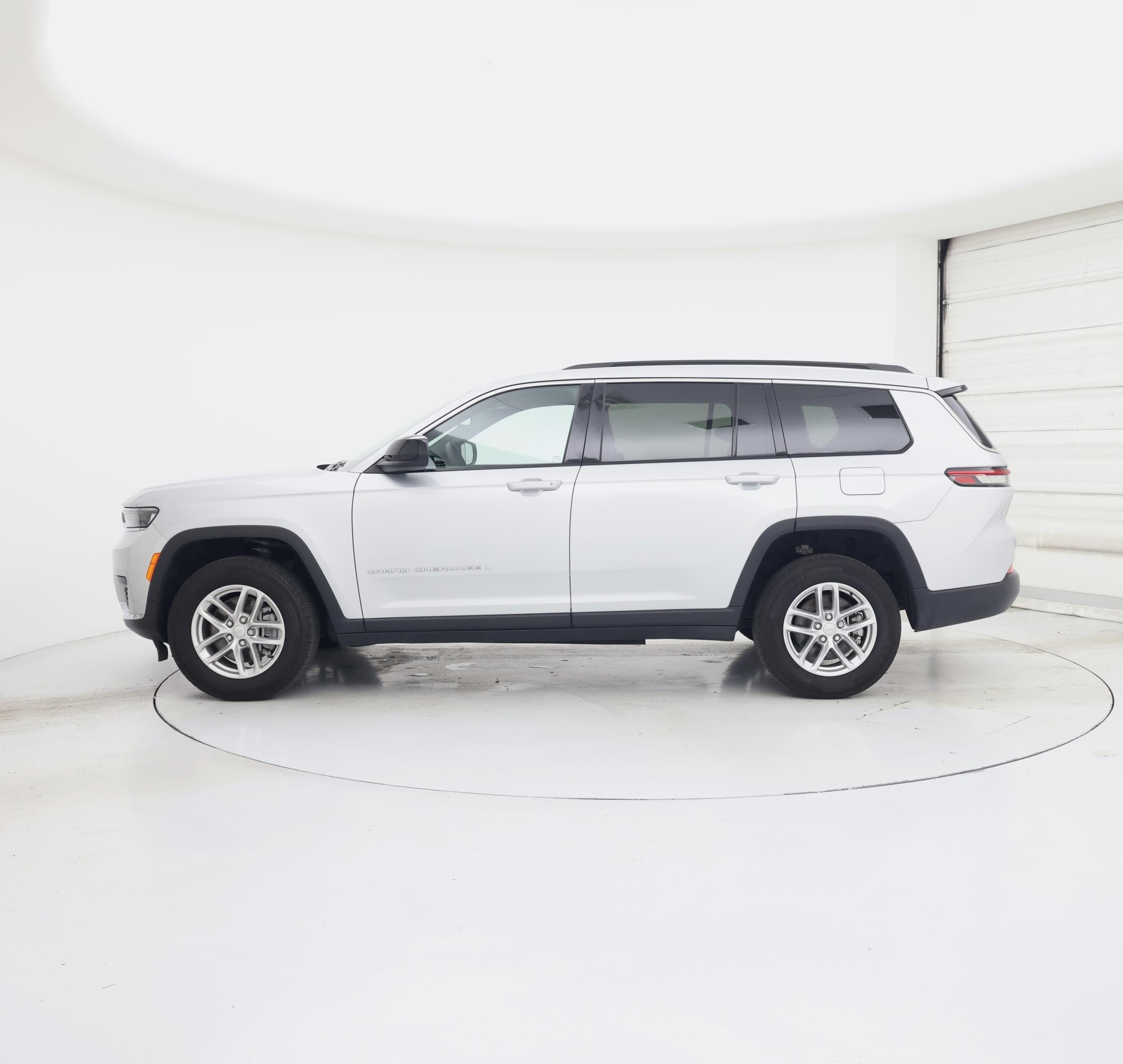 Thumbnail: 2024 Jeep Grand Cherokee L - 3