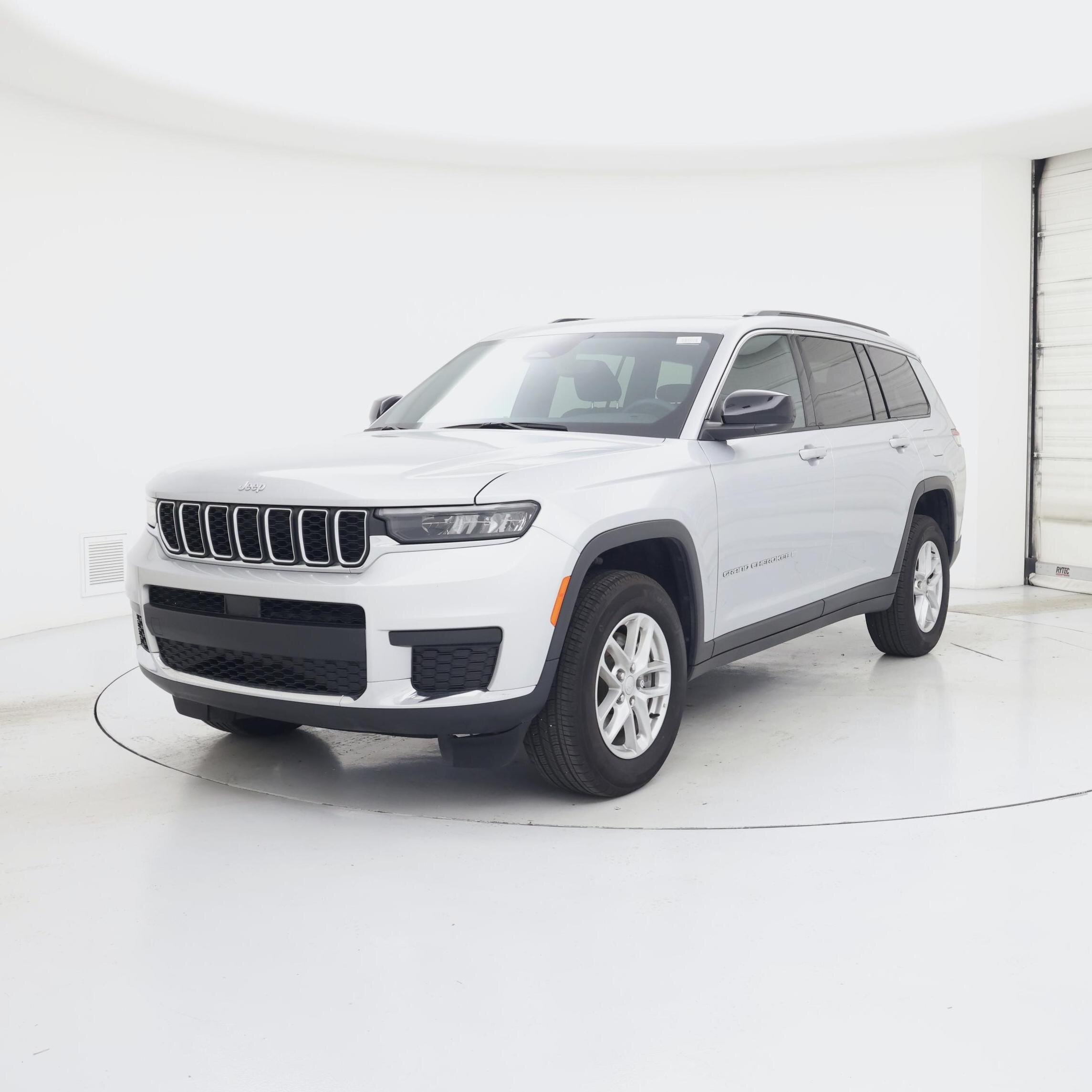 Thumbnail: 2024 Jeep Grand Cherokee L - 4