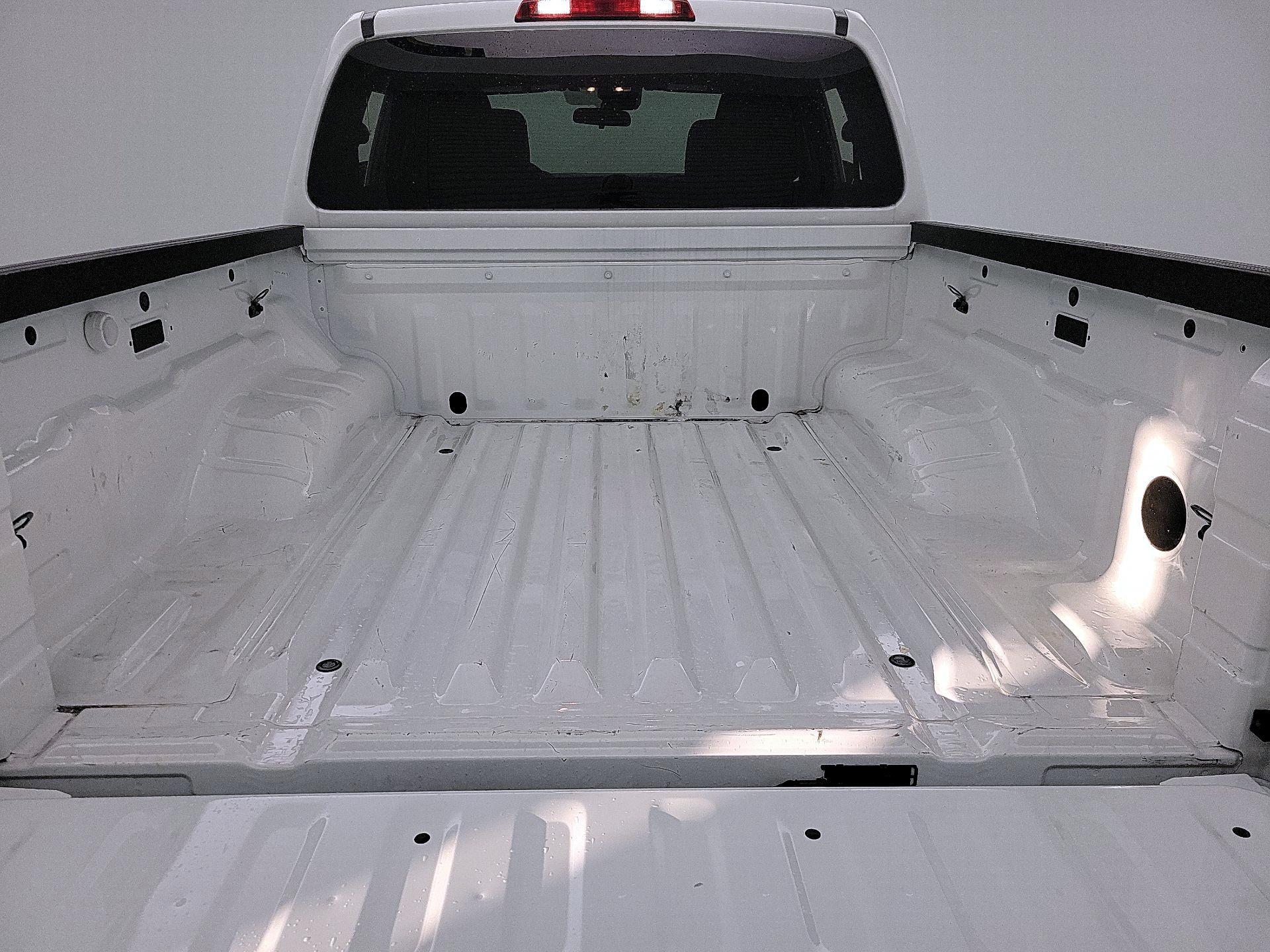 Thumbnail: 2023 Nissan Frontier - 20