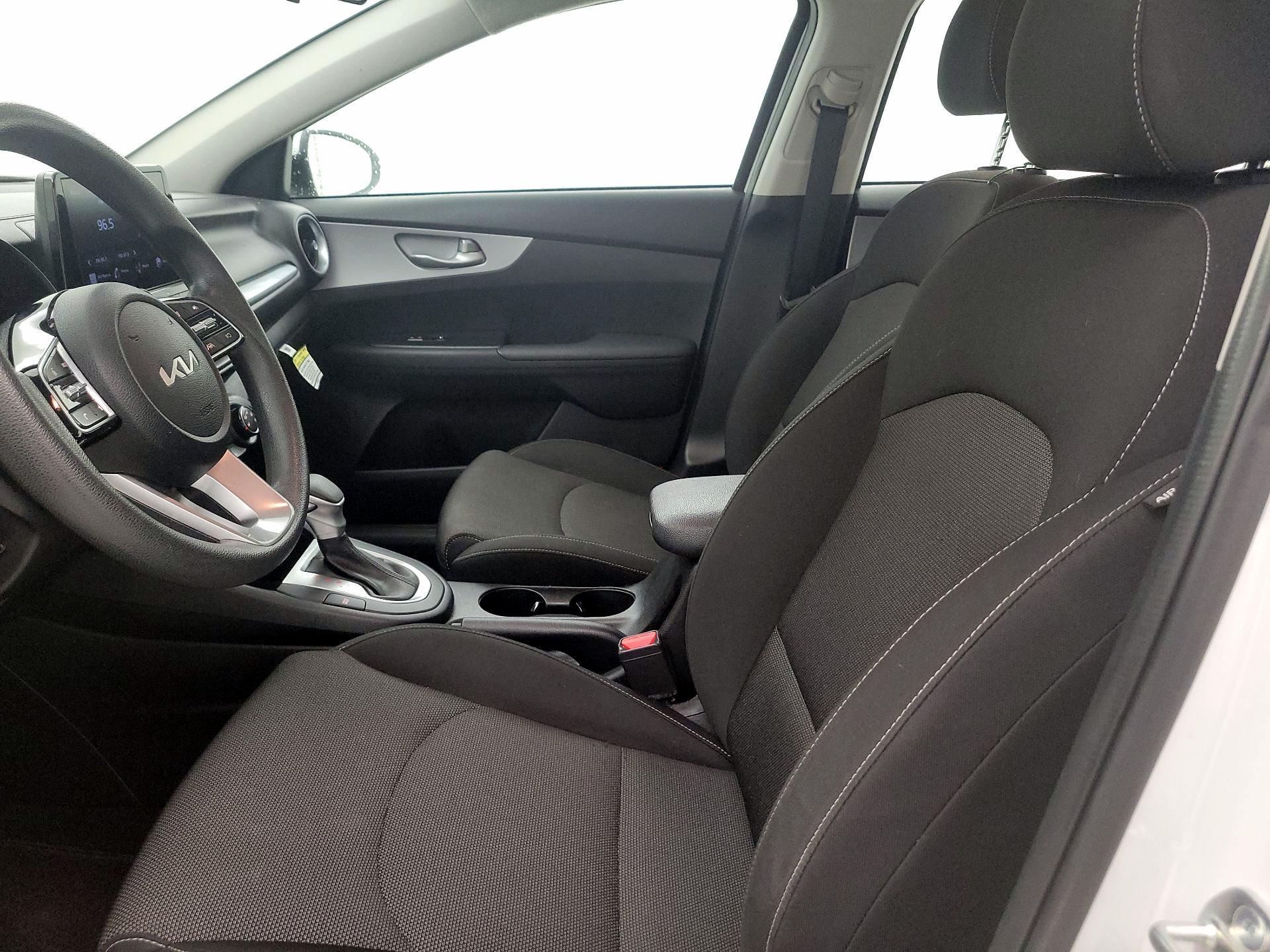 Thumbnail: 2023 Kia Forte - 11