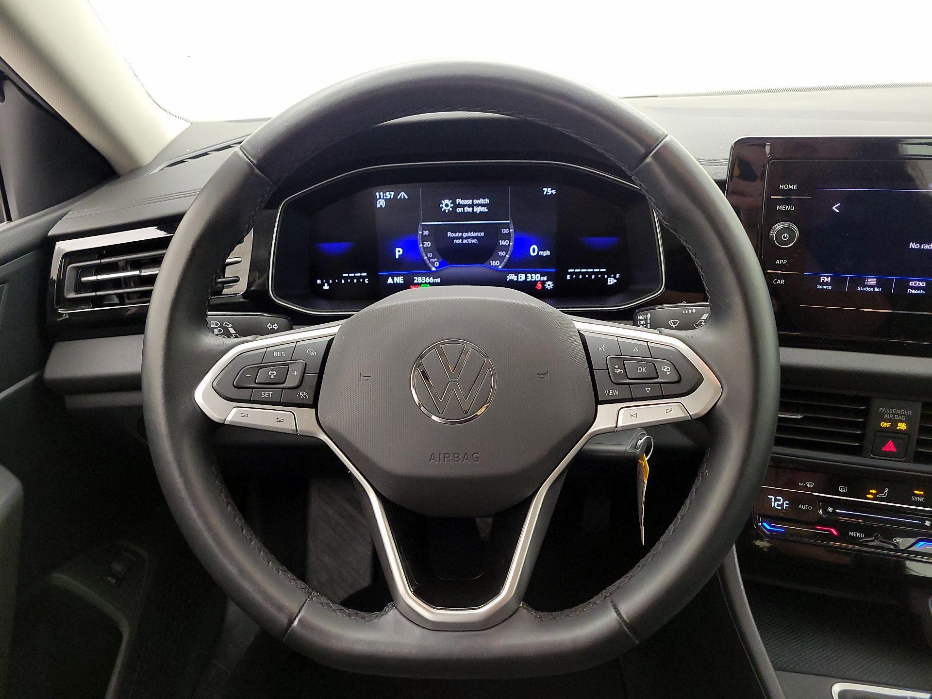 Thumbnail: 2025 Volkswagen Jetta - 10