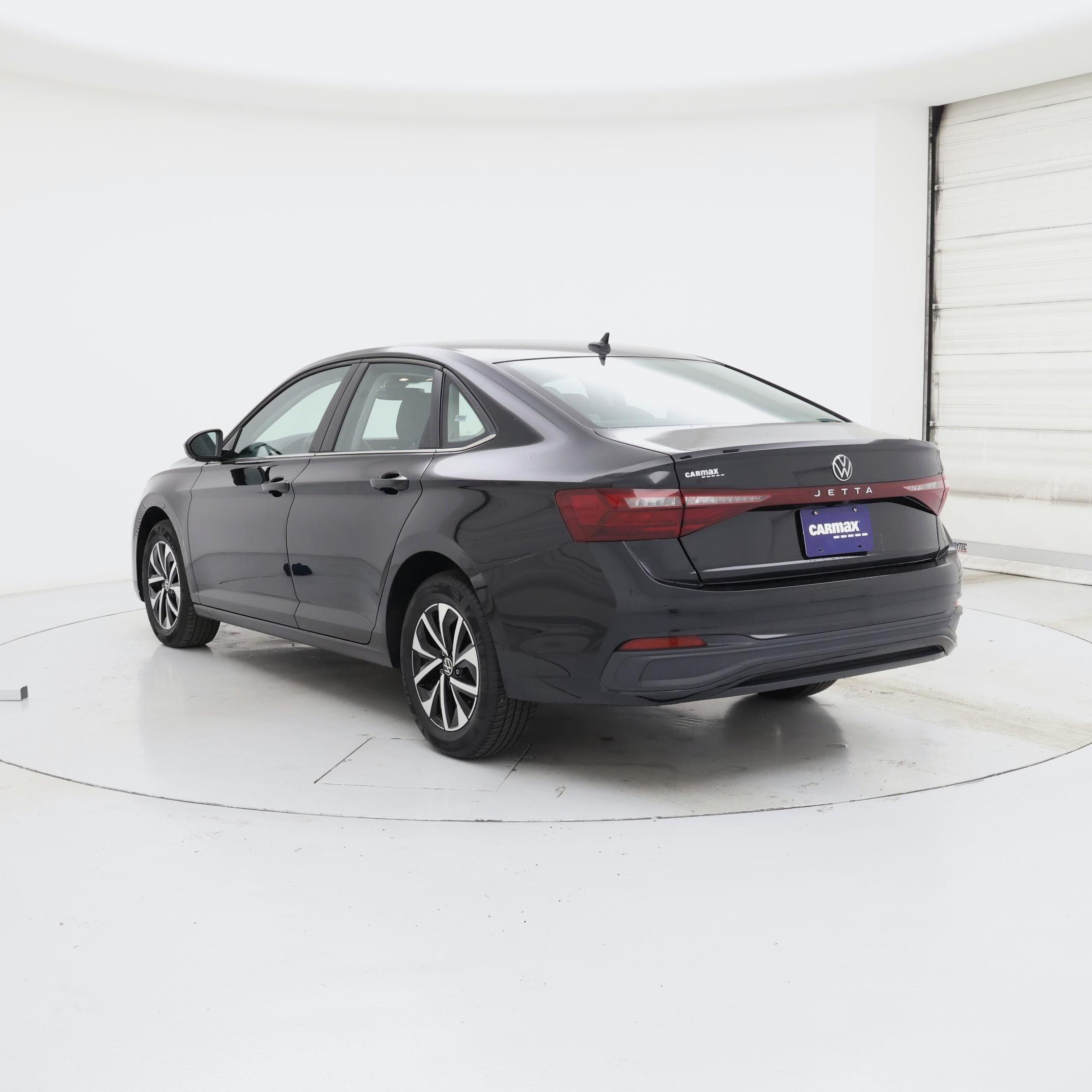 Thumbnail: 2025 Volkswagen Jetta - 2