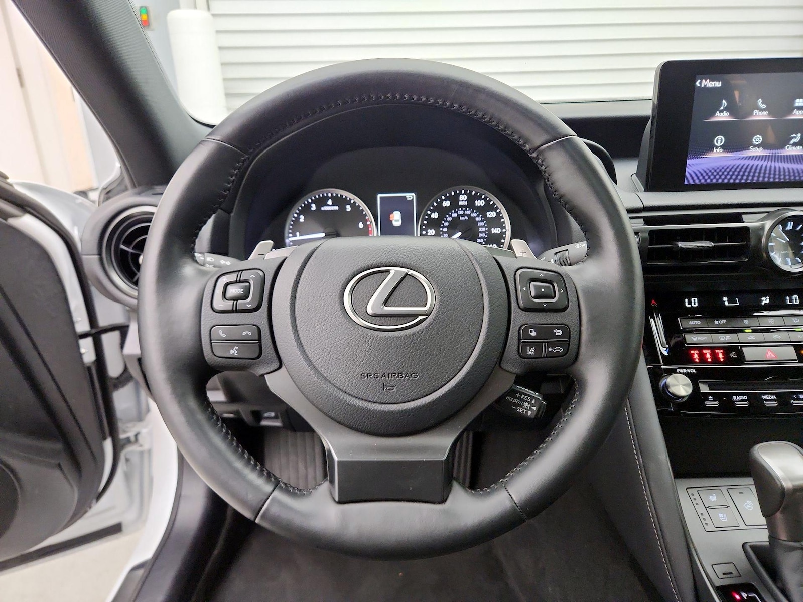 2025 Lexus IS 300 - Photo 11